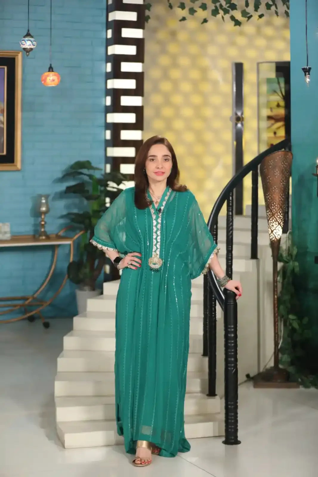 MANAAL ARFEEN - AK Galleria