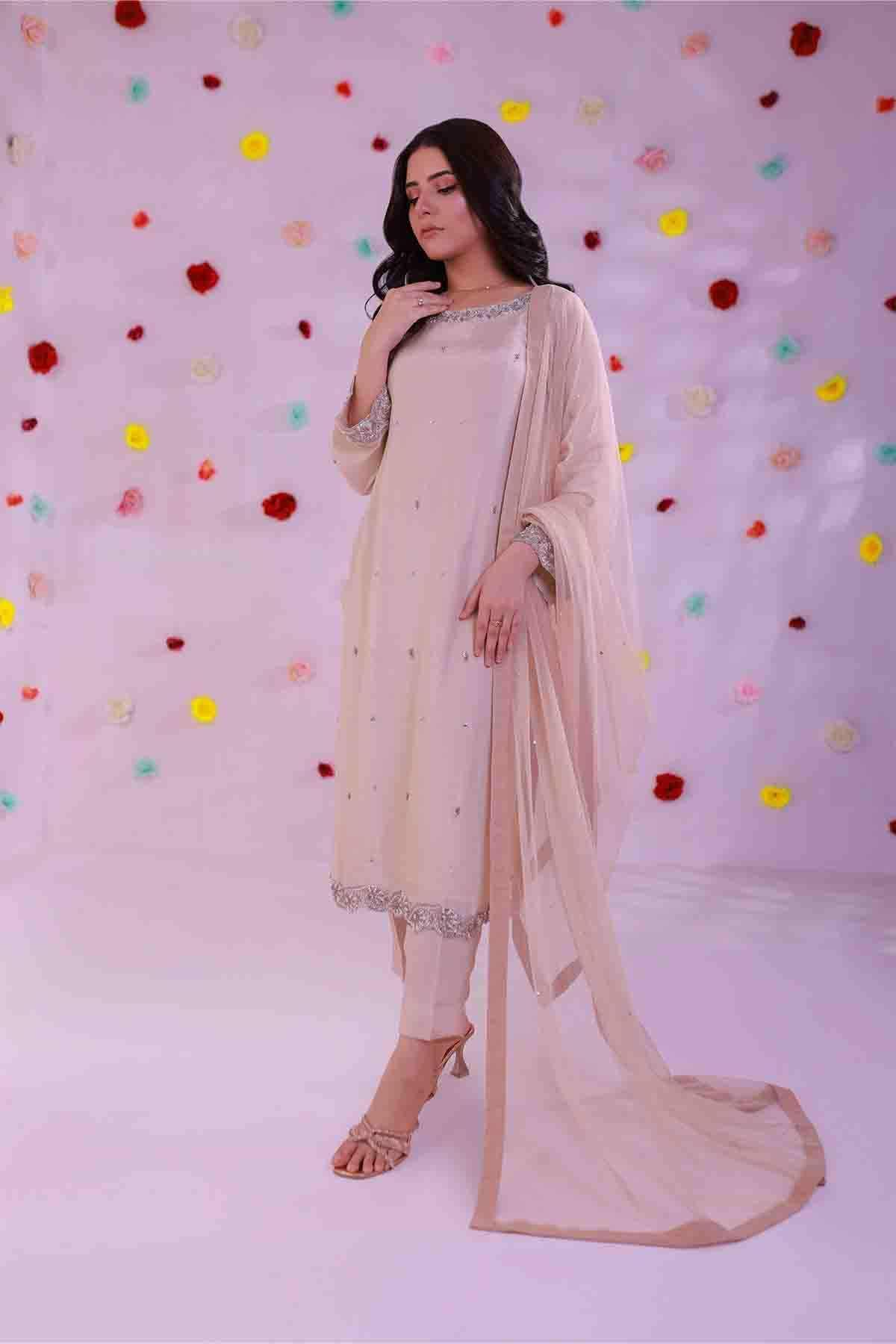 SIDRA MUMTAZ - AK Galleria