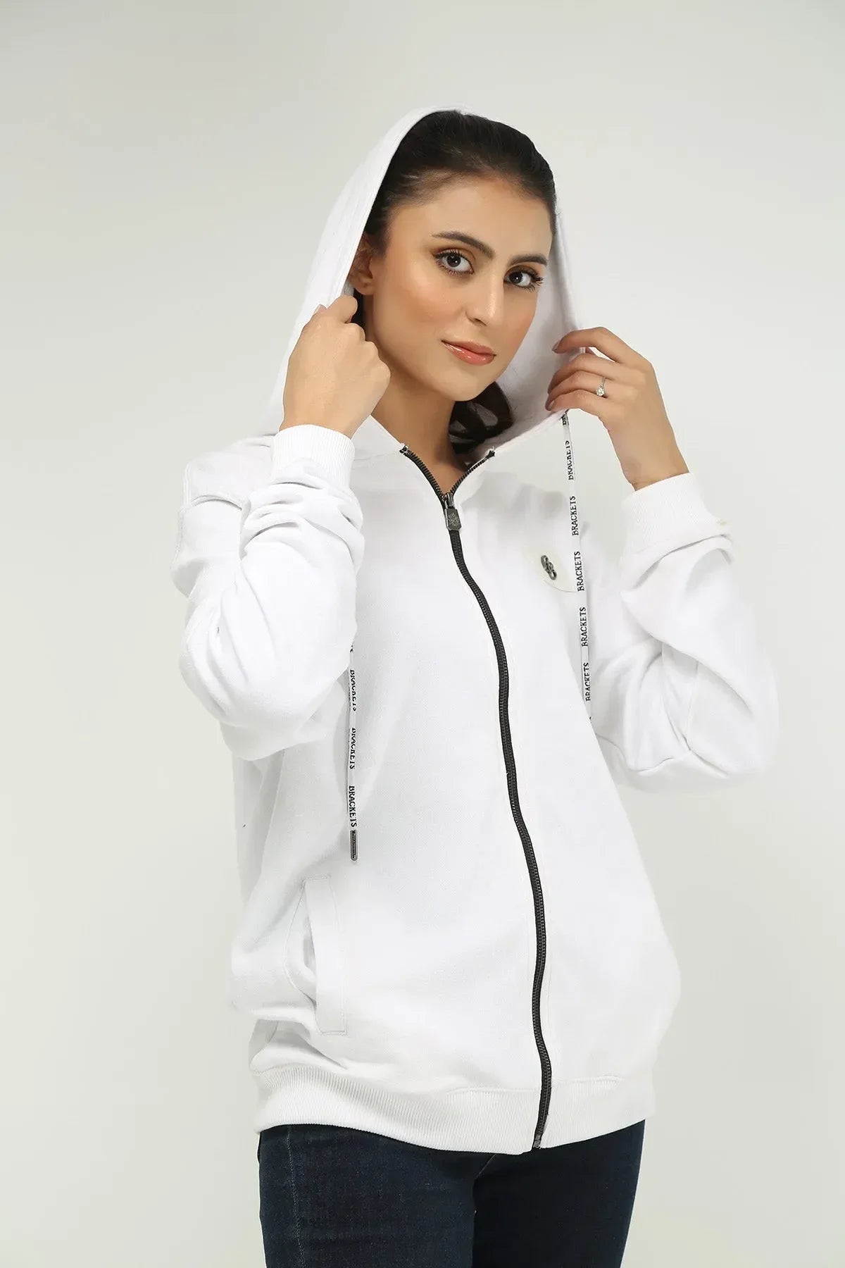 Brackets - AK Galleria