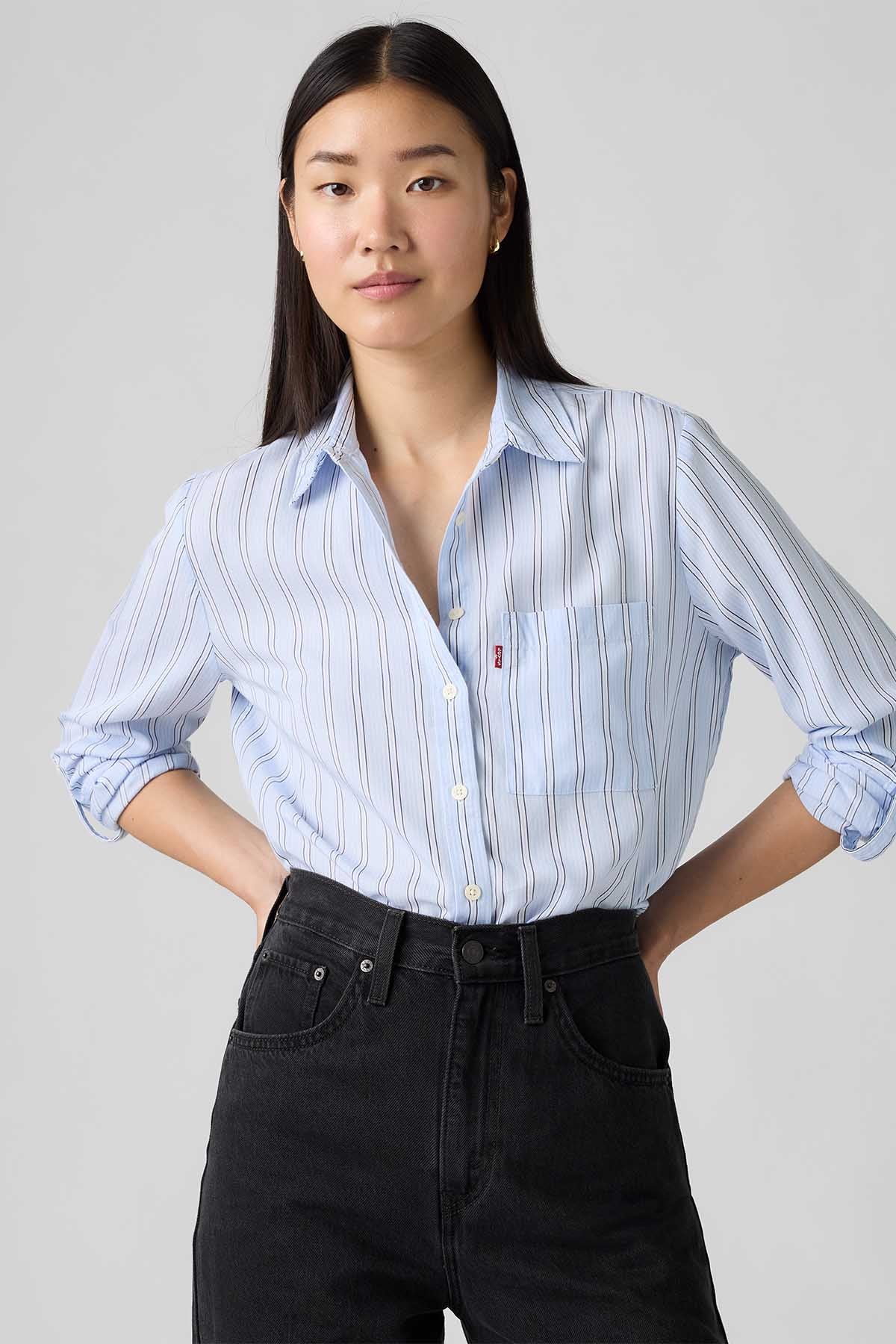 Levi's