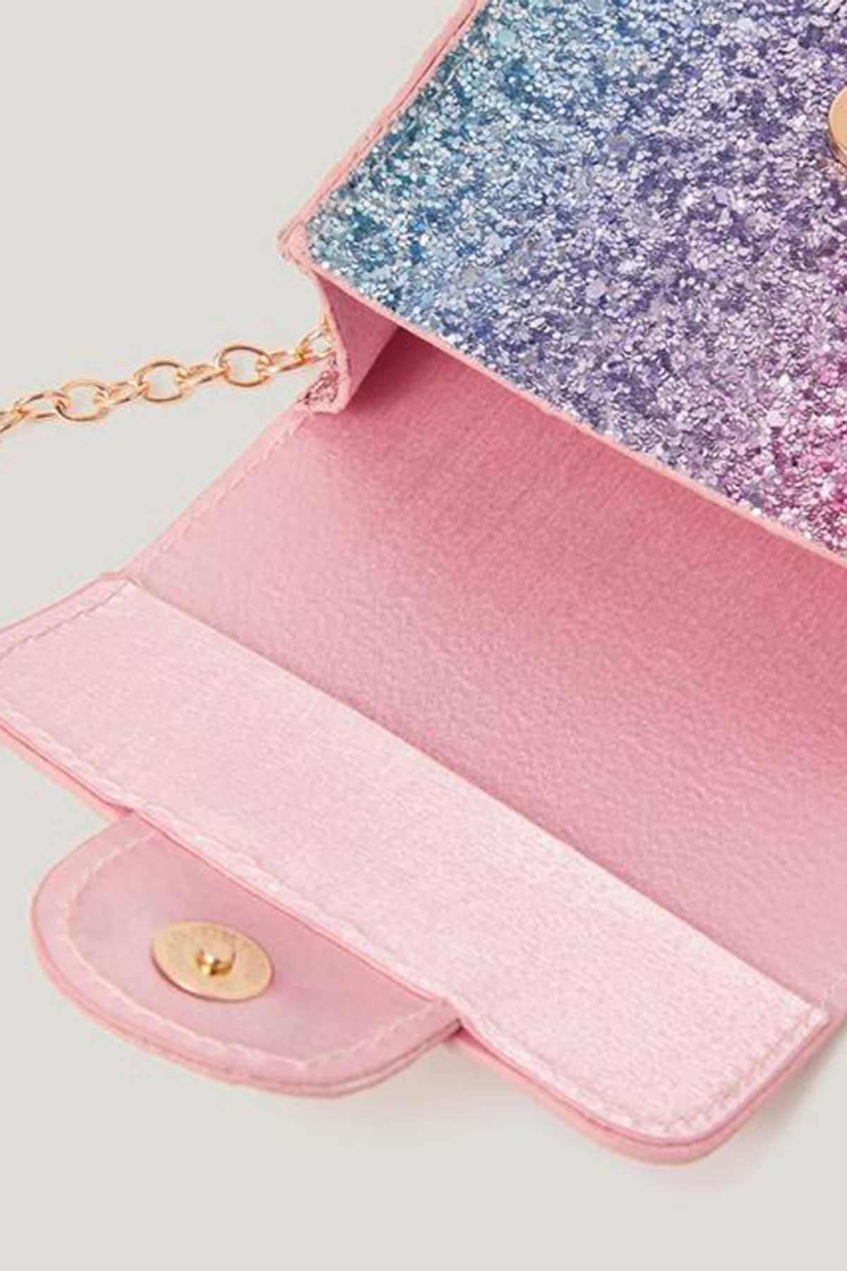 Accessorize - AK Galleria