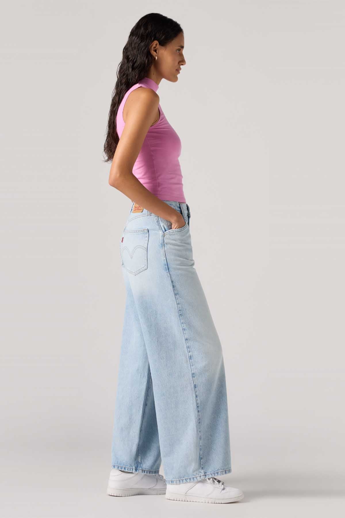 Levi's