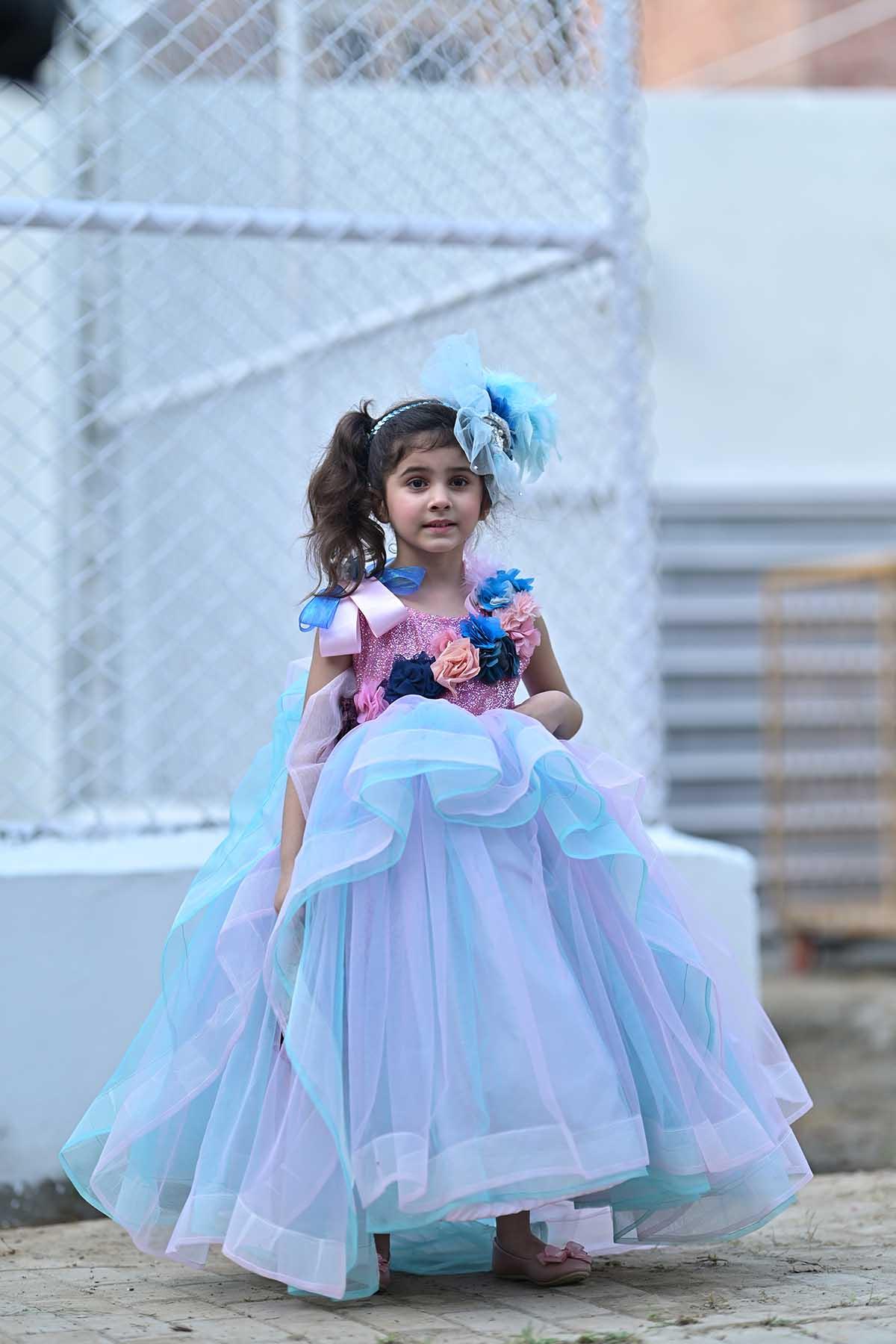 Qurratulain saqib - AK Galleria