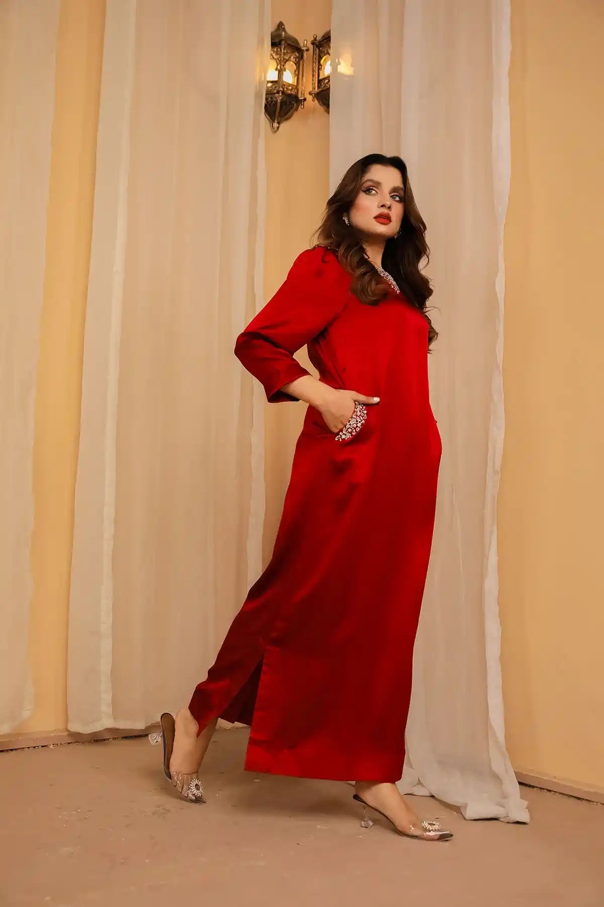 MANAAL ARFEEN