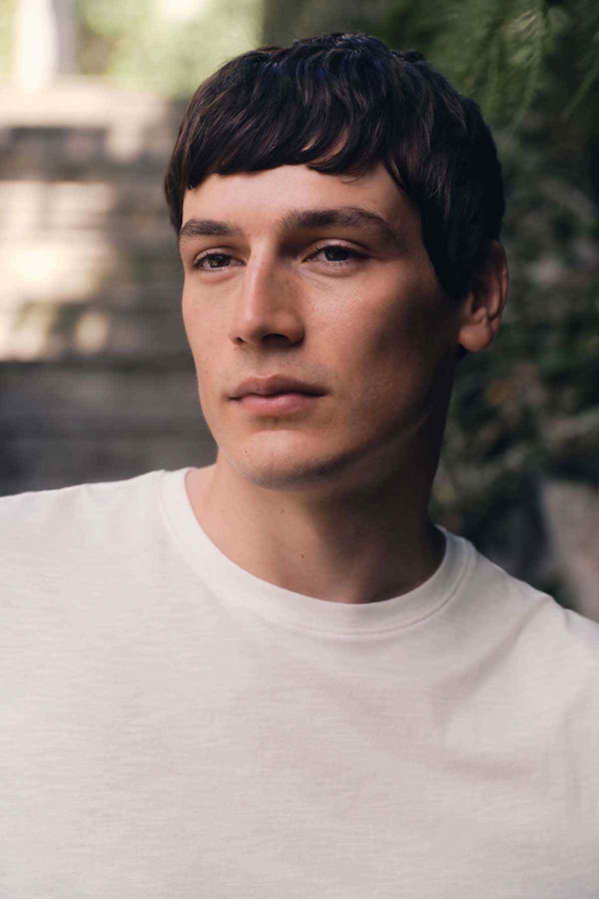 NEXT men's white crewneck T-shirt close-up, crew neck and short sleeves