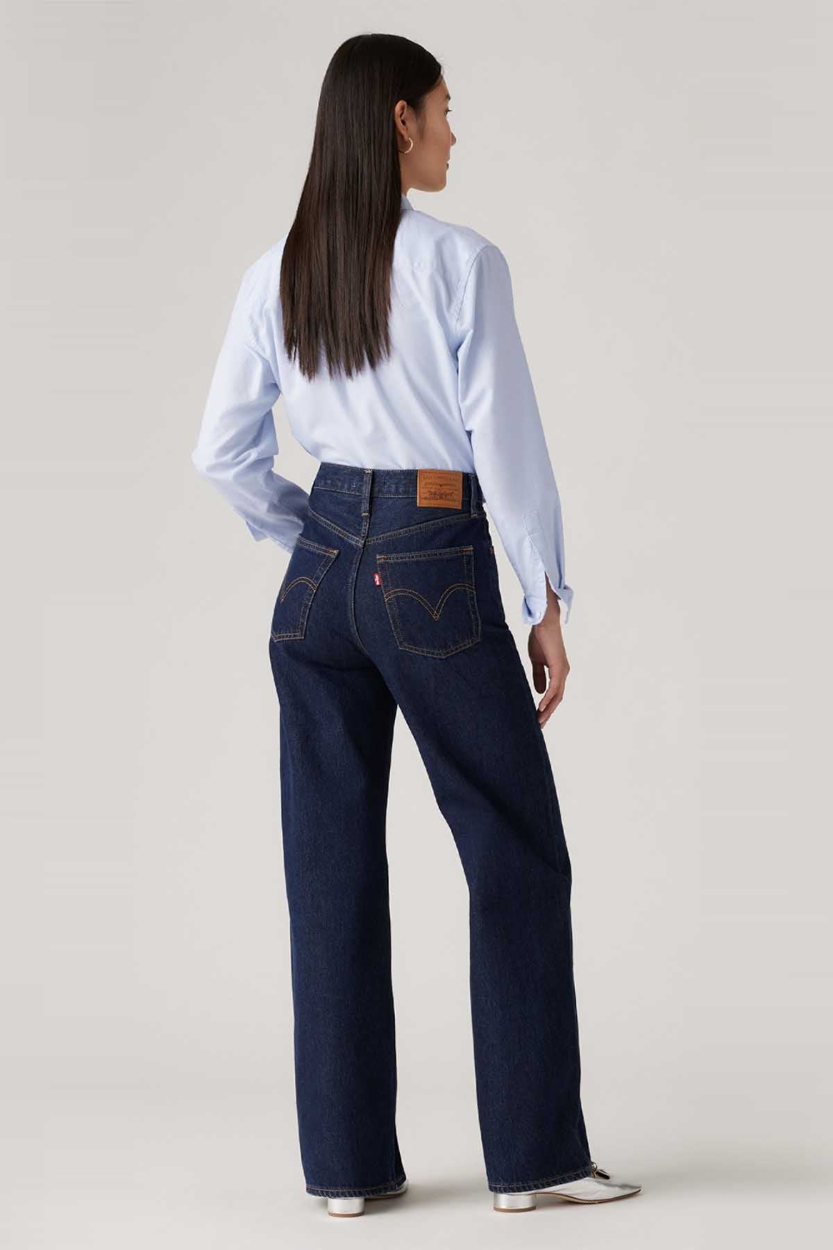 Levi's