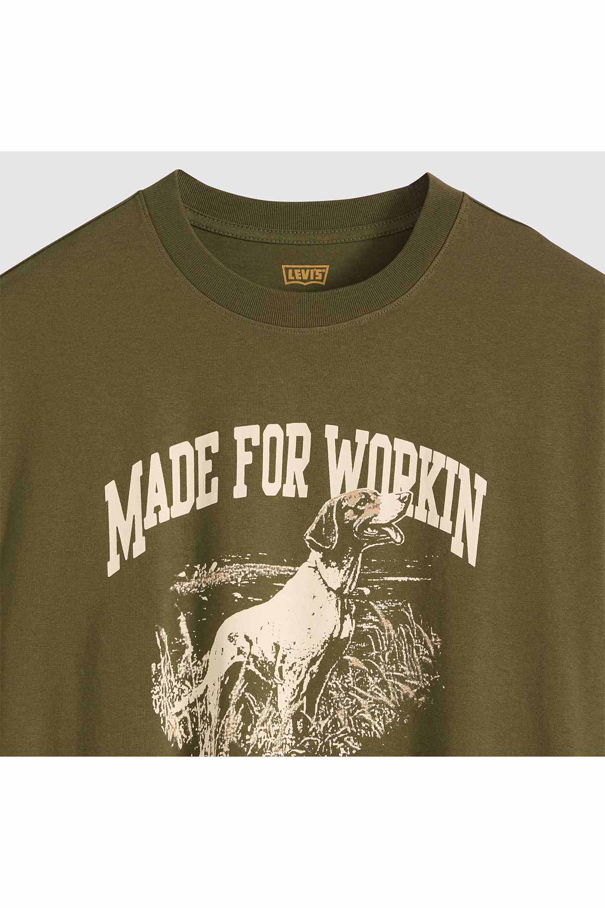 Olive green crewneck T-shirt with Levi's tag and chest graphic print
