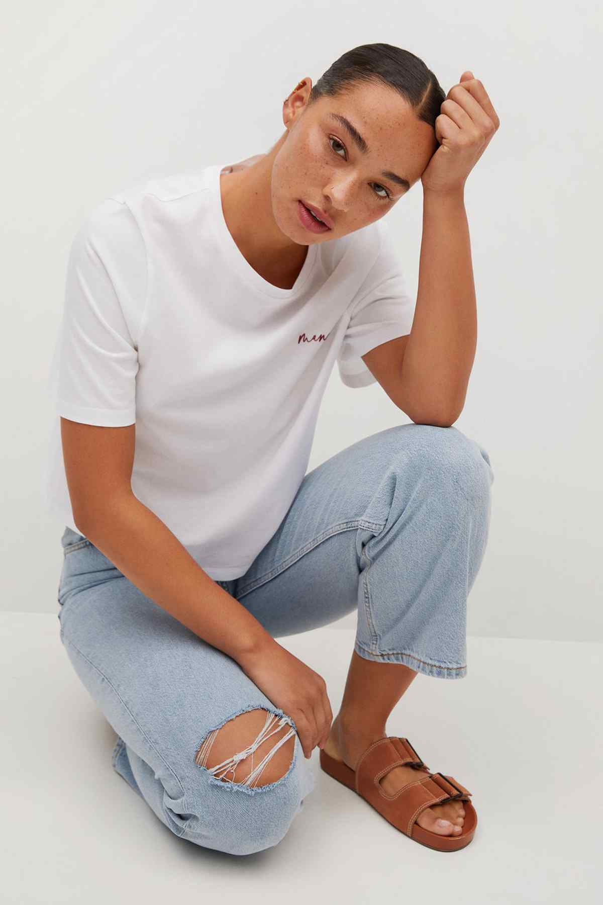White MANGO logo T-shirt, crew neck and short sleeves
