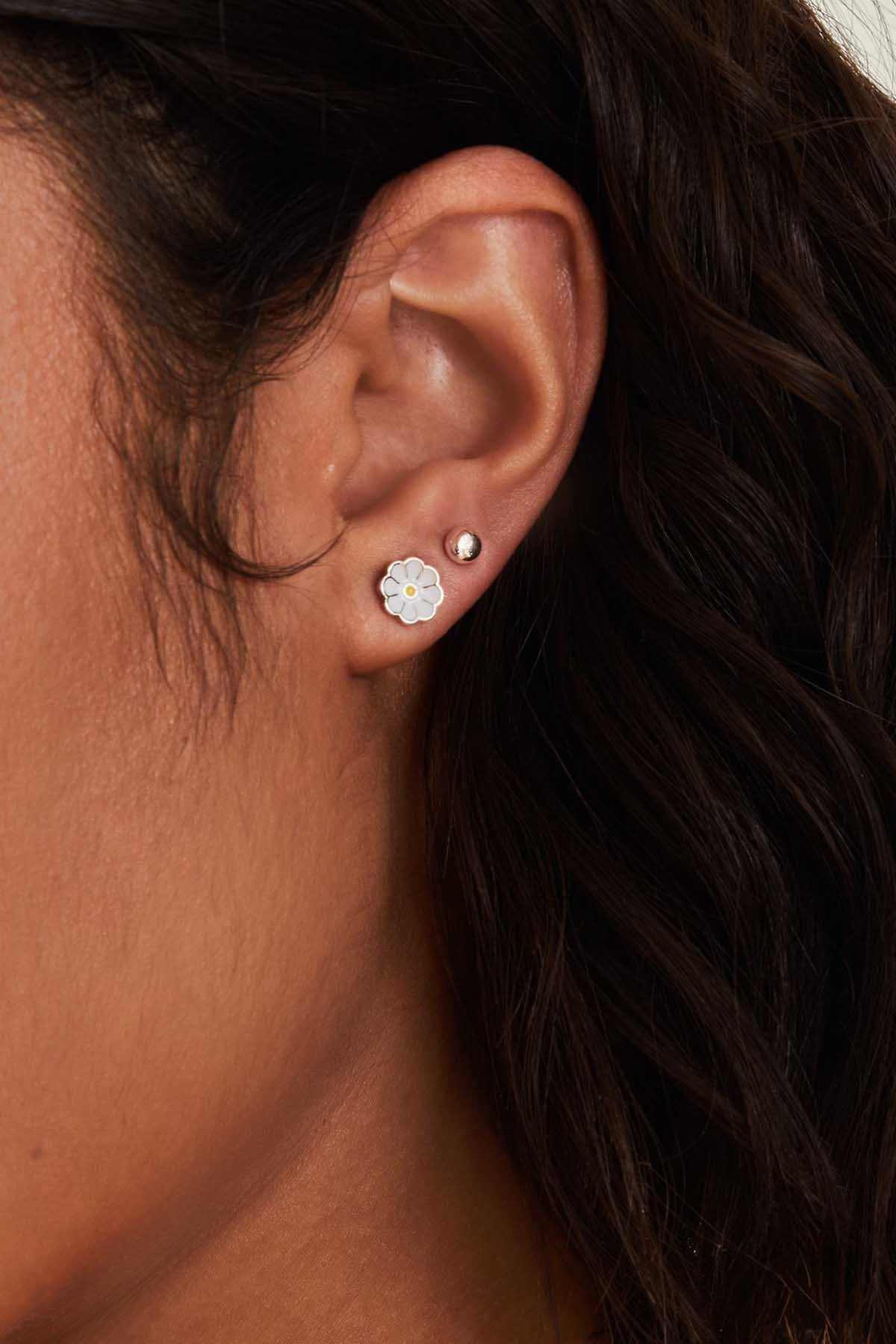 Accessorize