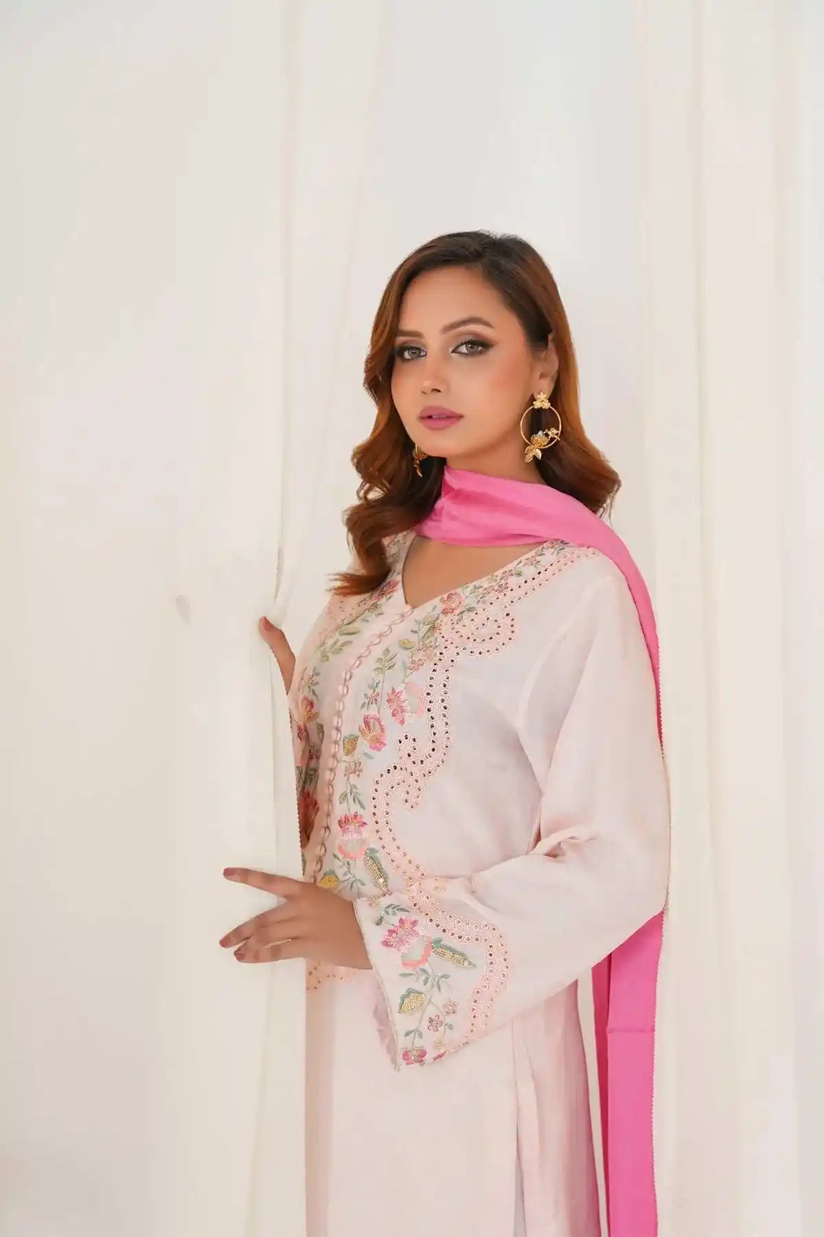 MANAAL ARFEEN
