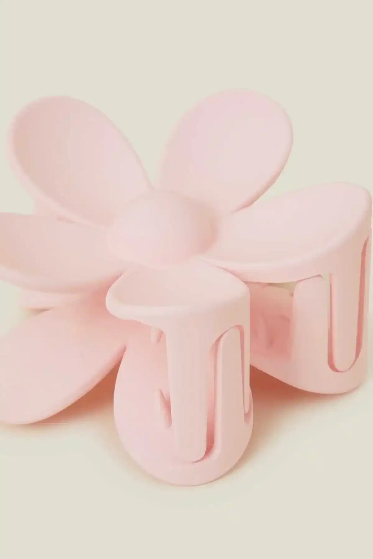 Accessorize - AK Galleria