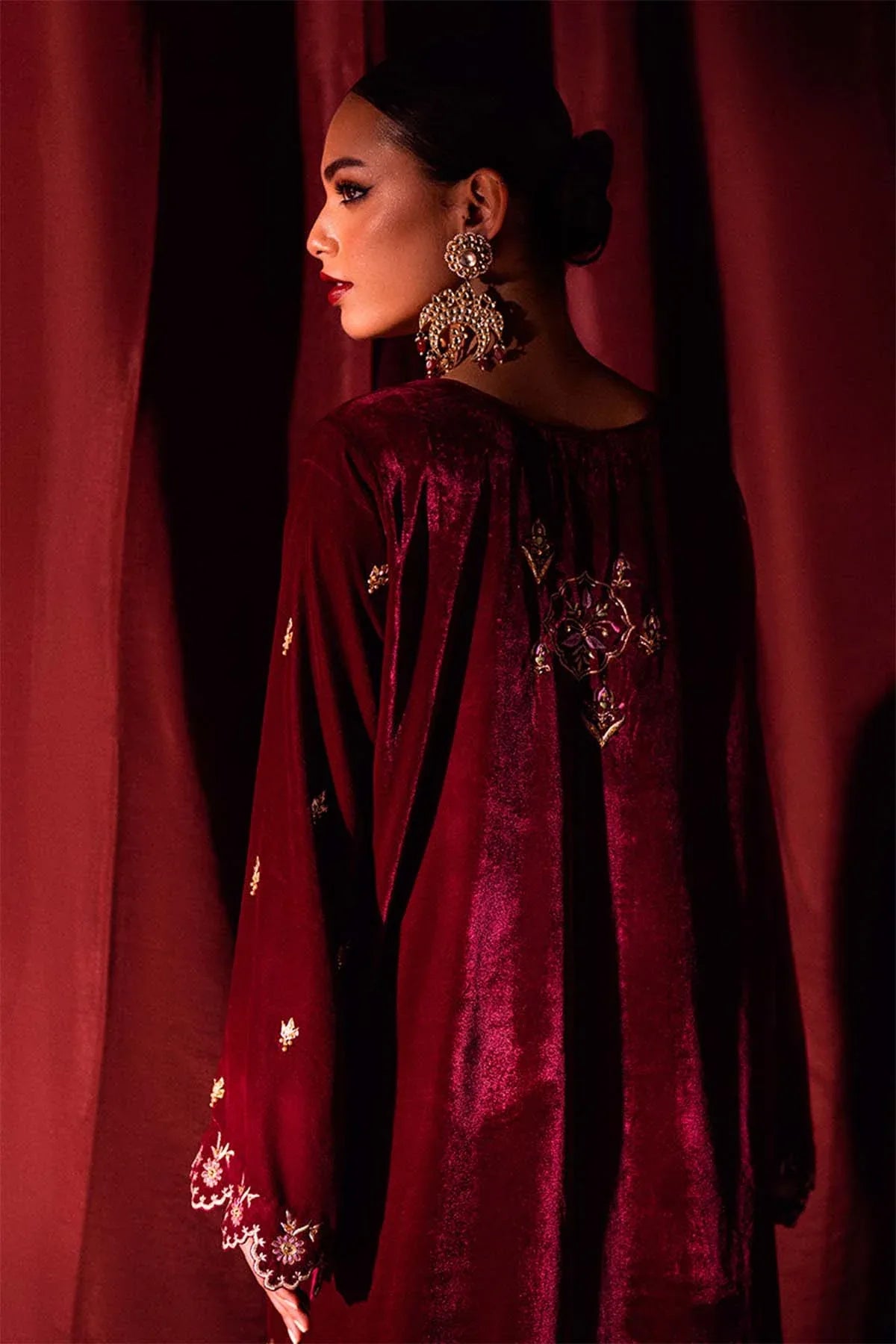 Nimra Kashif - AK Galleria