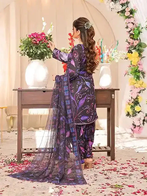 Nazmina - AK Galleria