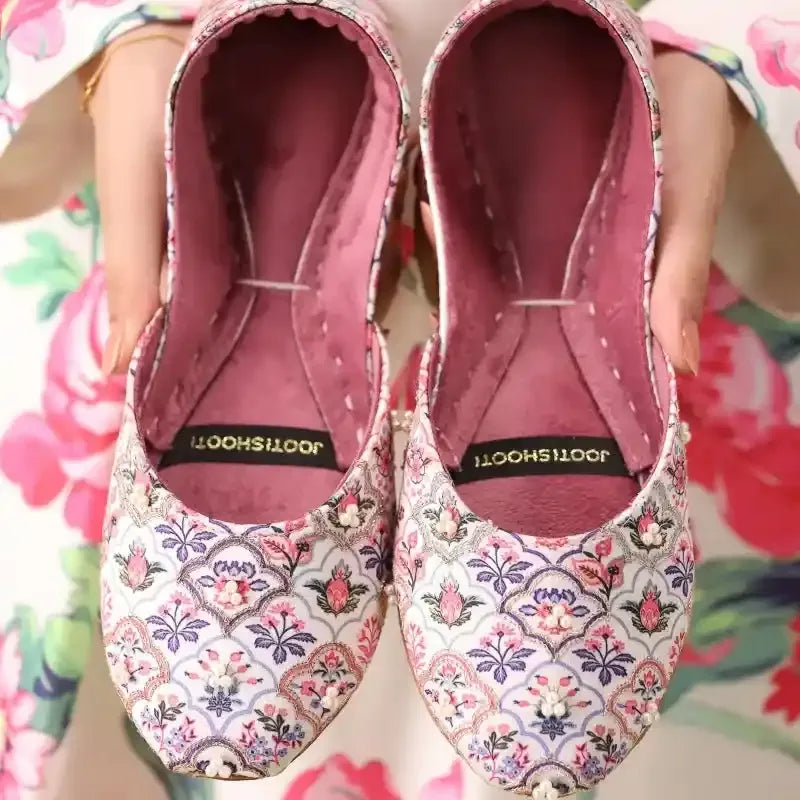 Jooti Shooti - AK Galleria