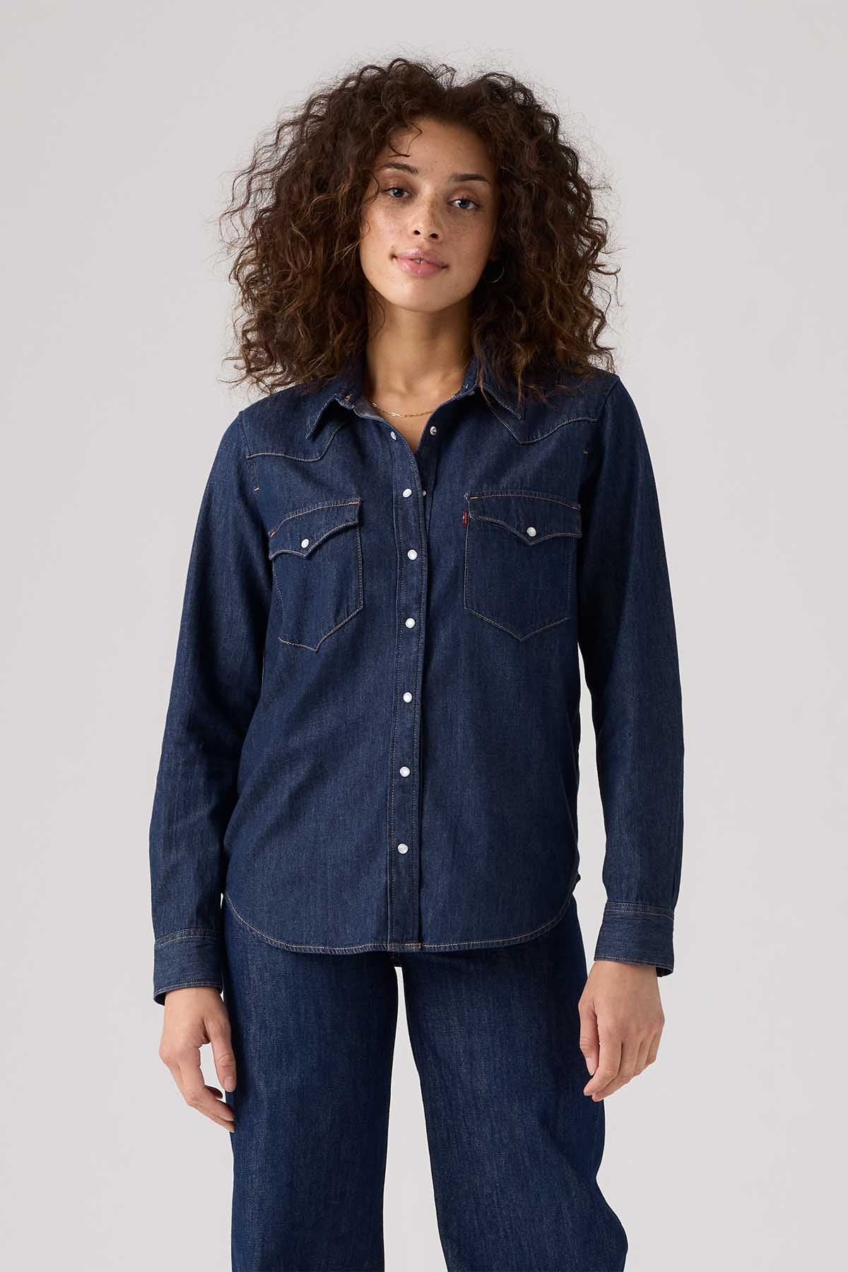 Levi's