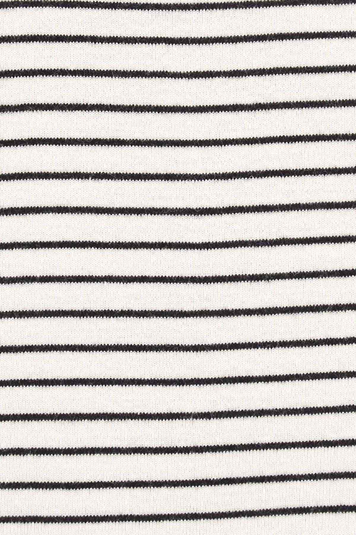 Black-and-white striped fabric knit close-up, thin horizontal lines