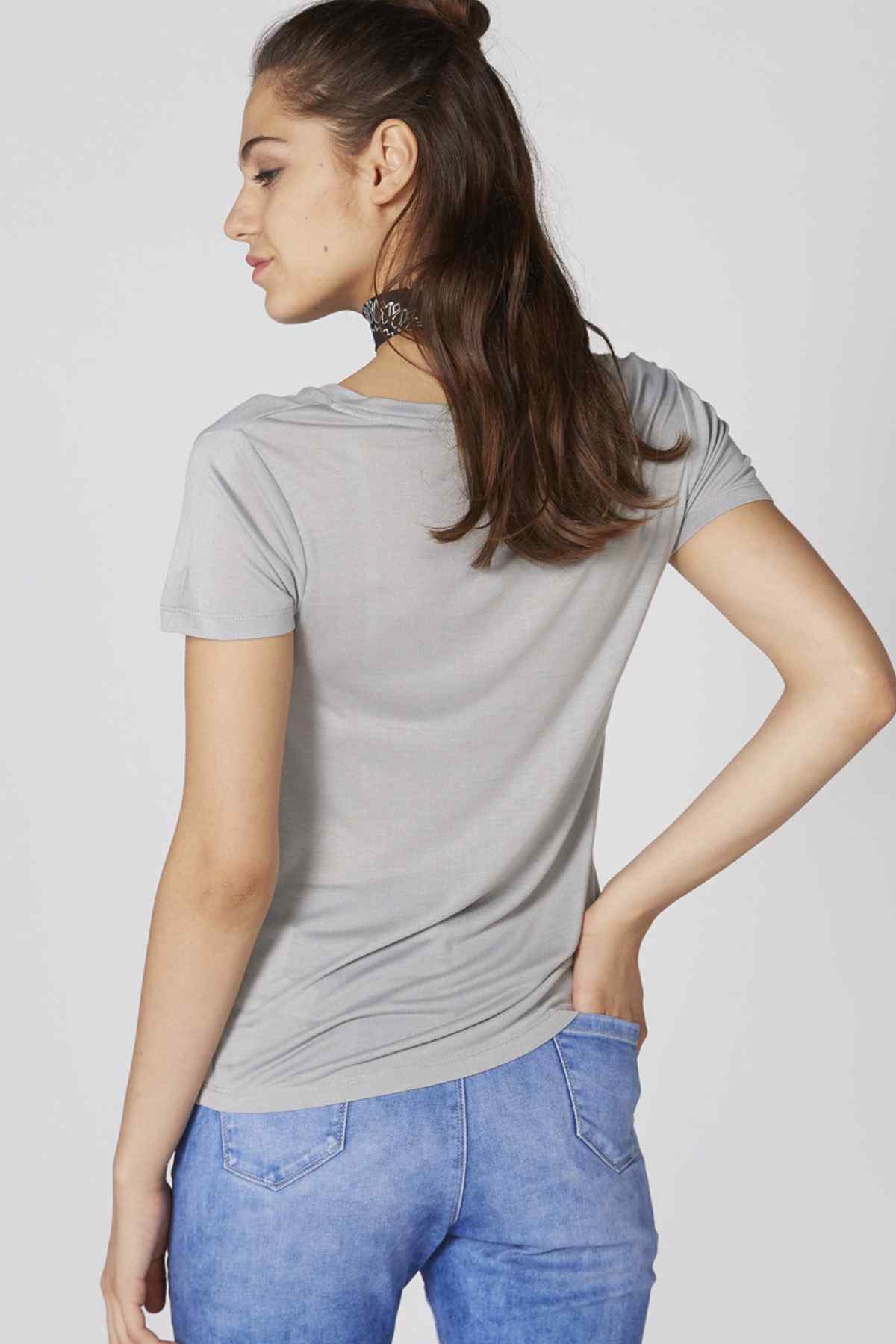 Grey V-neck back view T-shirt with short sleeves