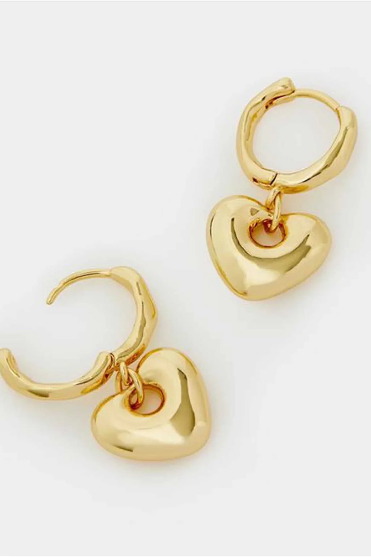 Accessorize - AK Galleria