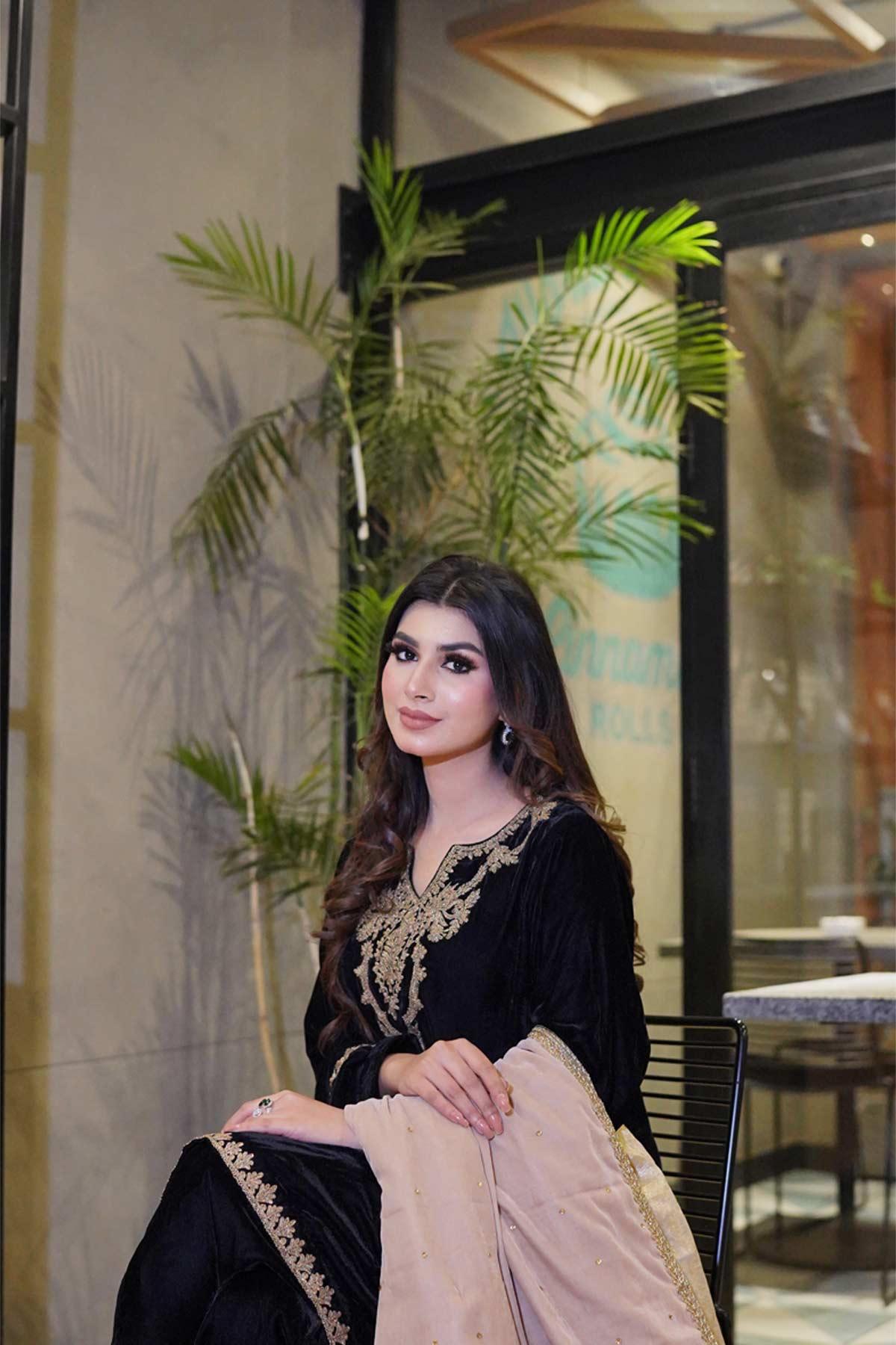 MANAAL ARFEEN