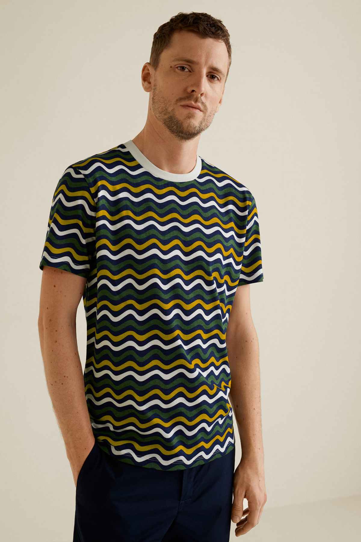 MANGO men's navy wavy-stripe T-shirt with crew neck