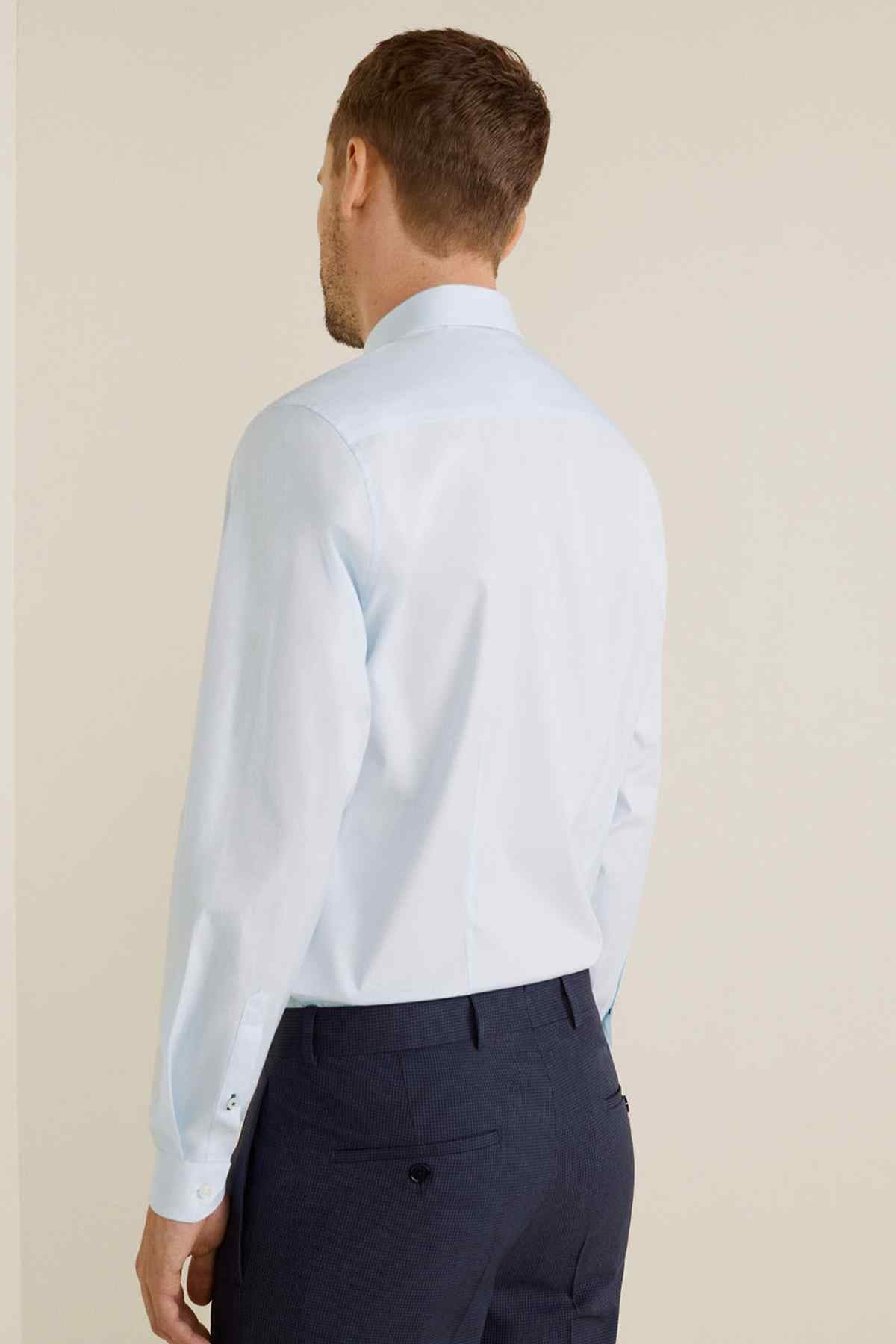 Light blue dress shirt, button-down collar, long sleeves (back)