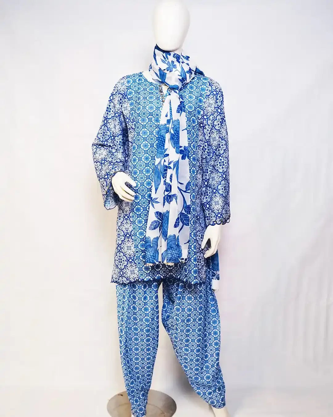 AYLA STUDIO - AK Galleria