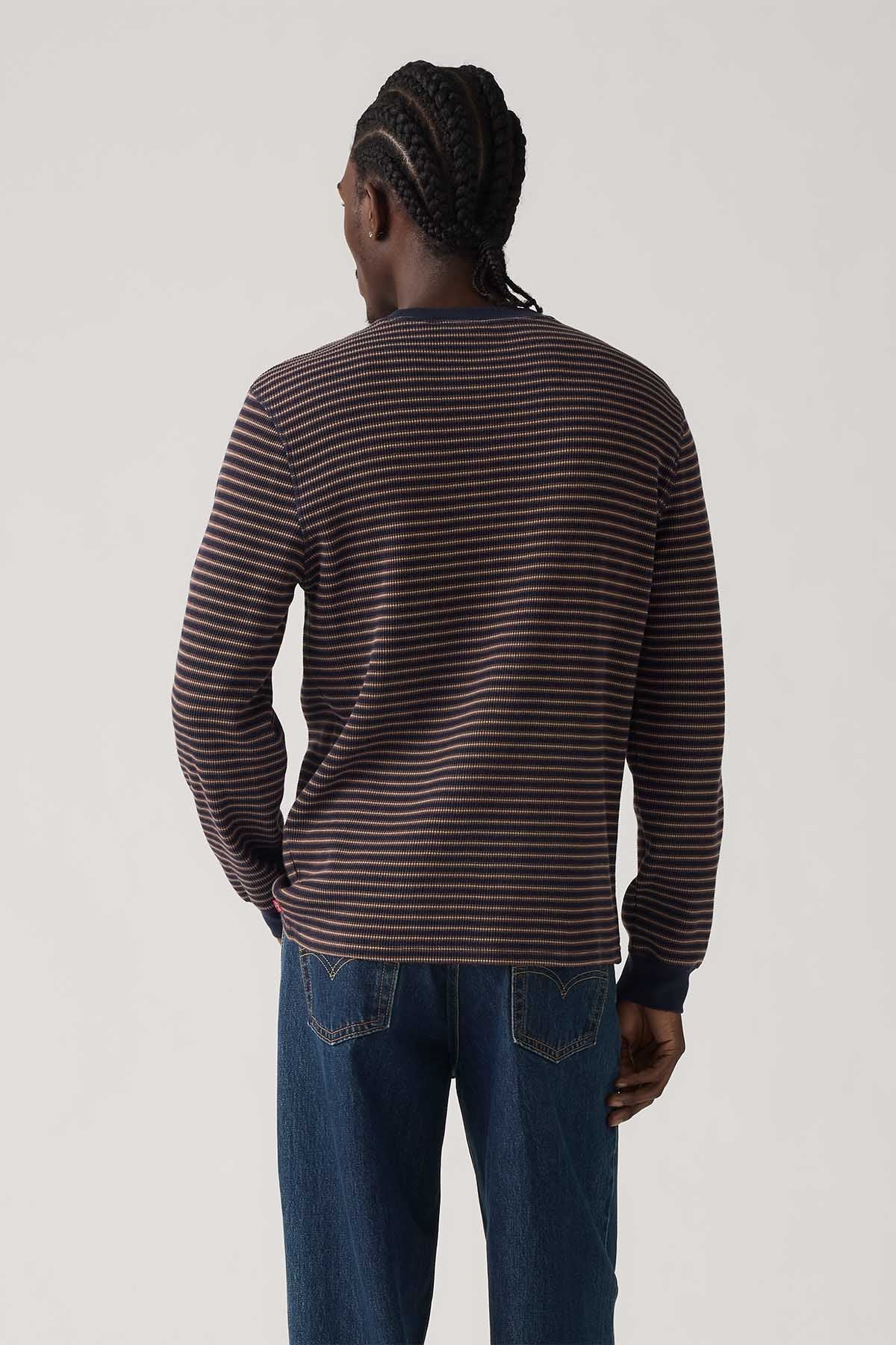 Levi's