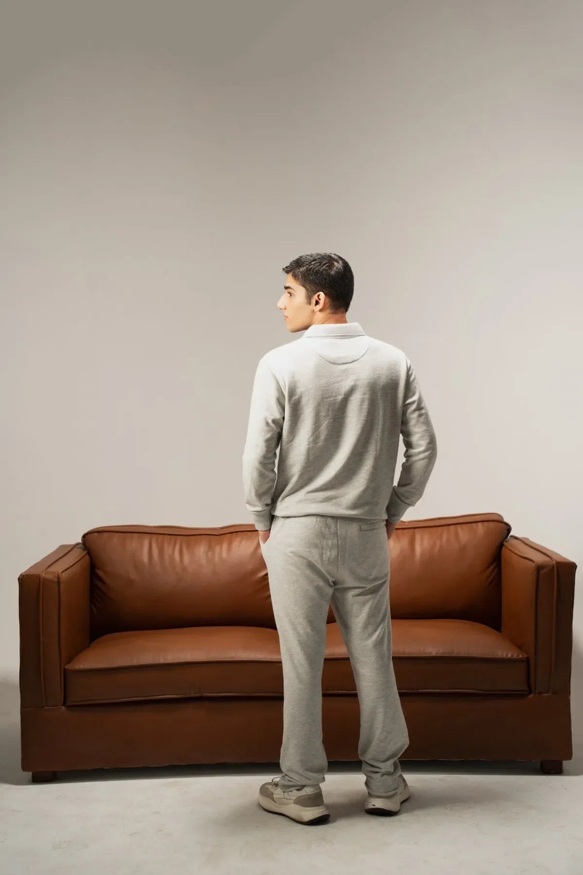 Brackets - AK Galleria