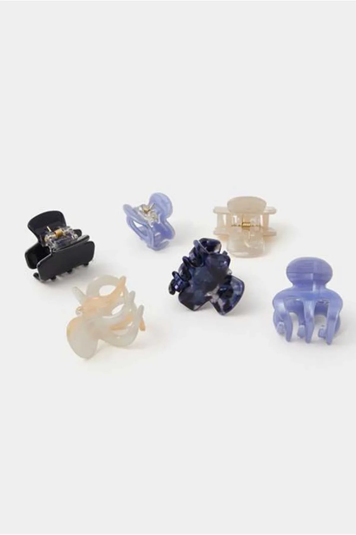 Accessorize - AK Galleria