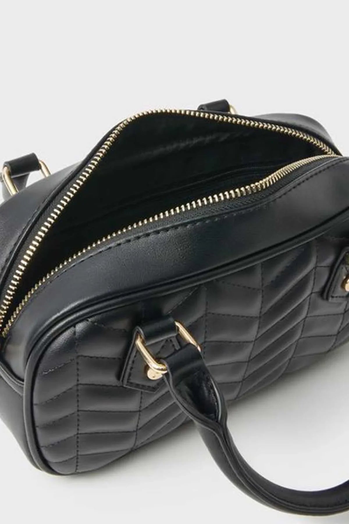 Accessorize - AK Galleria