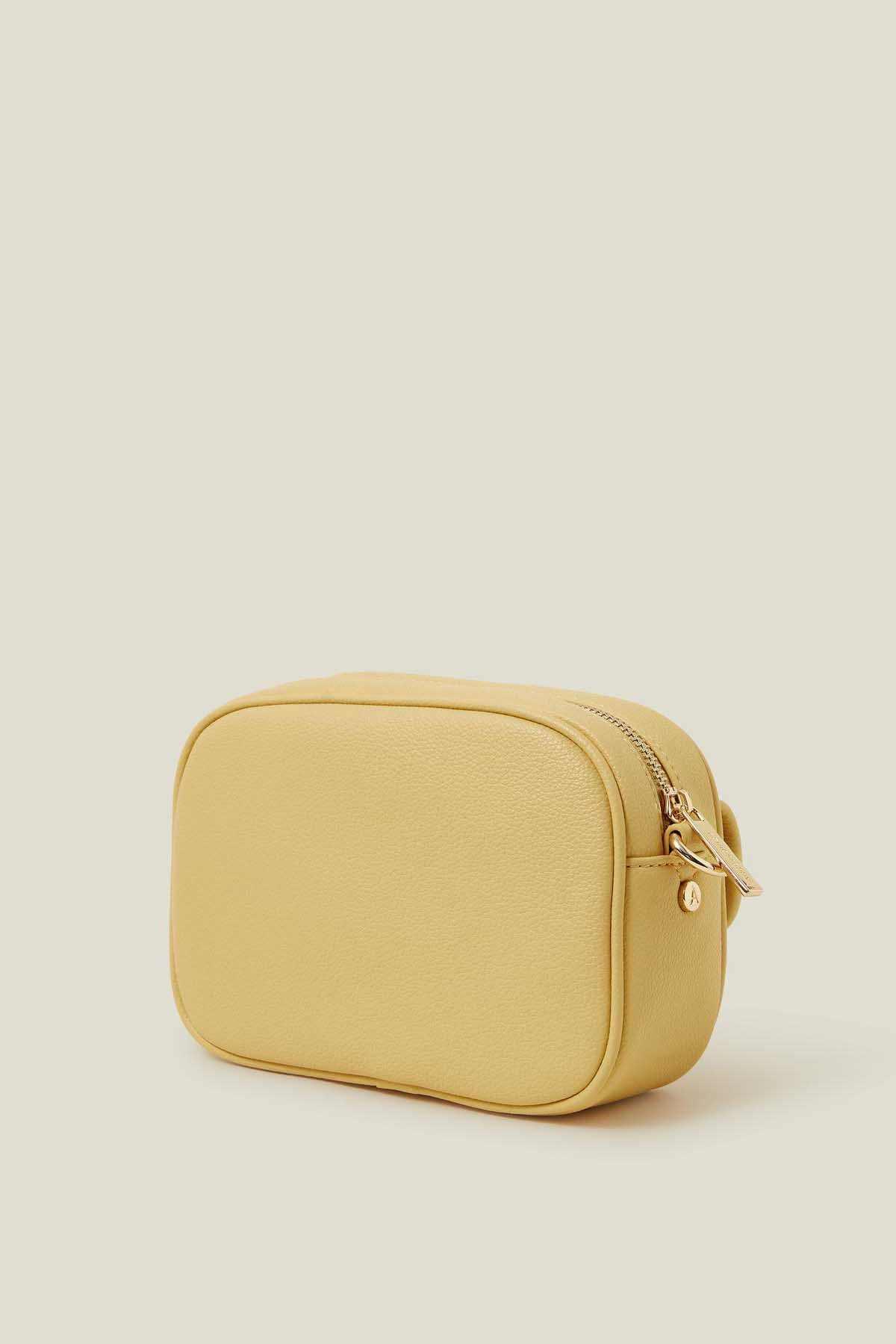 Accessorize - AK Galleria