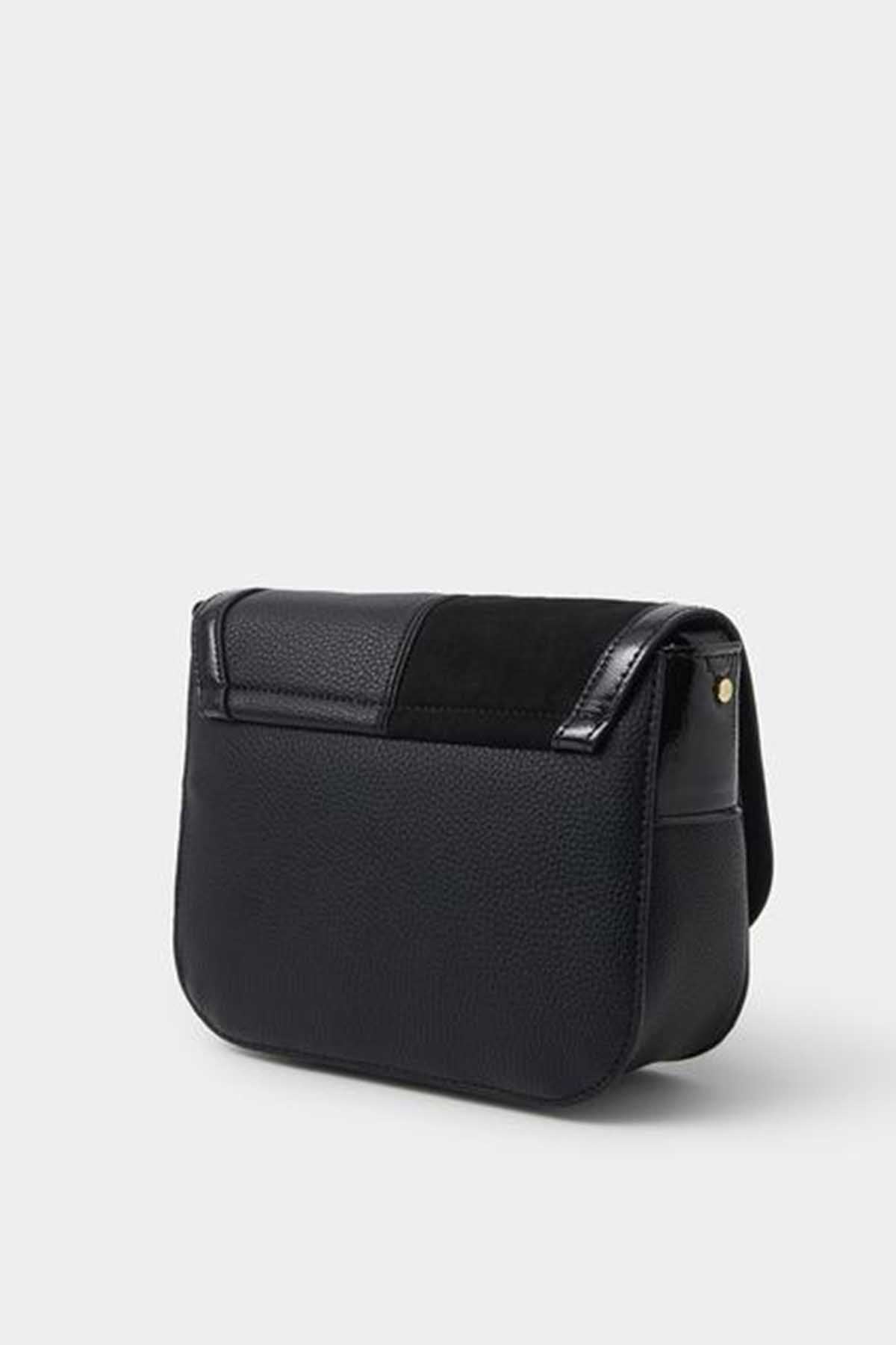 Accessorize - AK Galleria