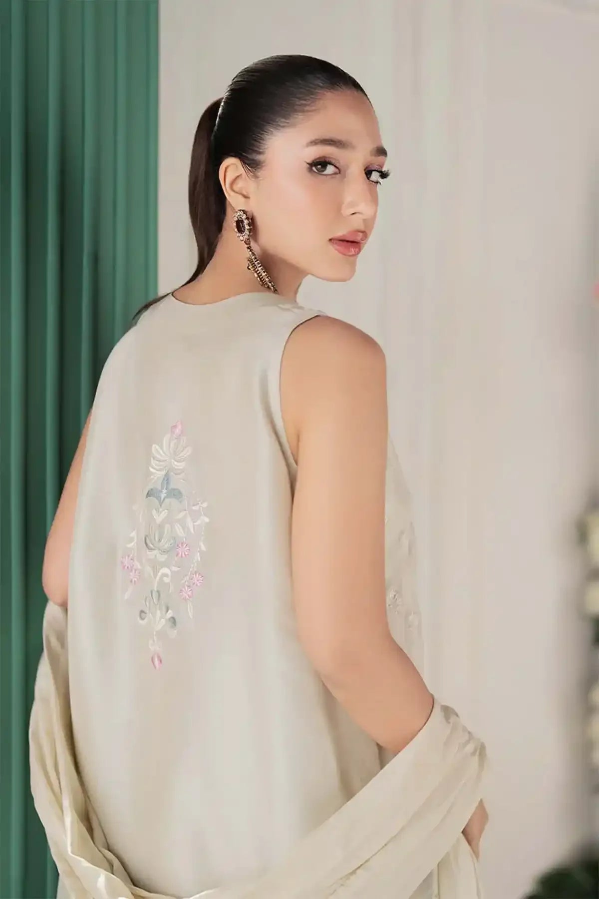 Nimra Kashif - AK Galleria