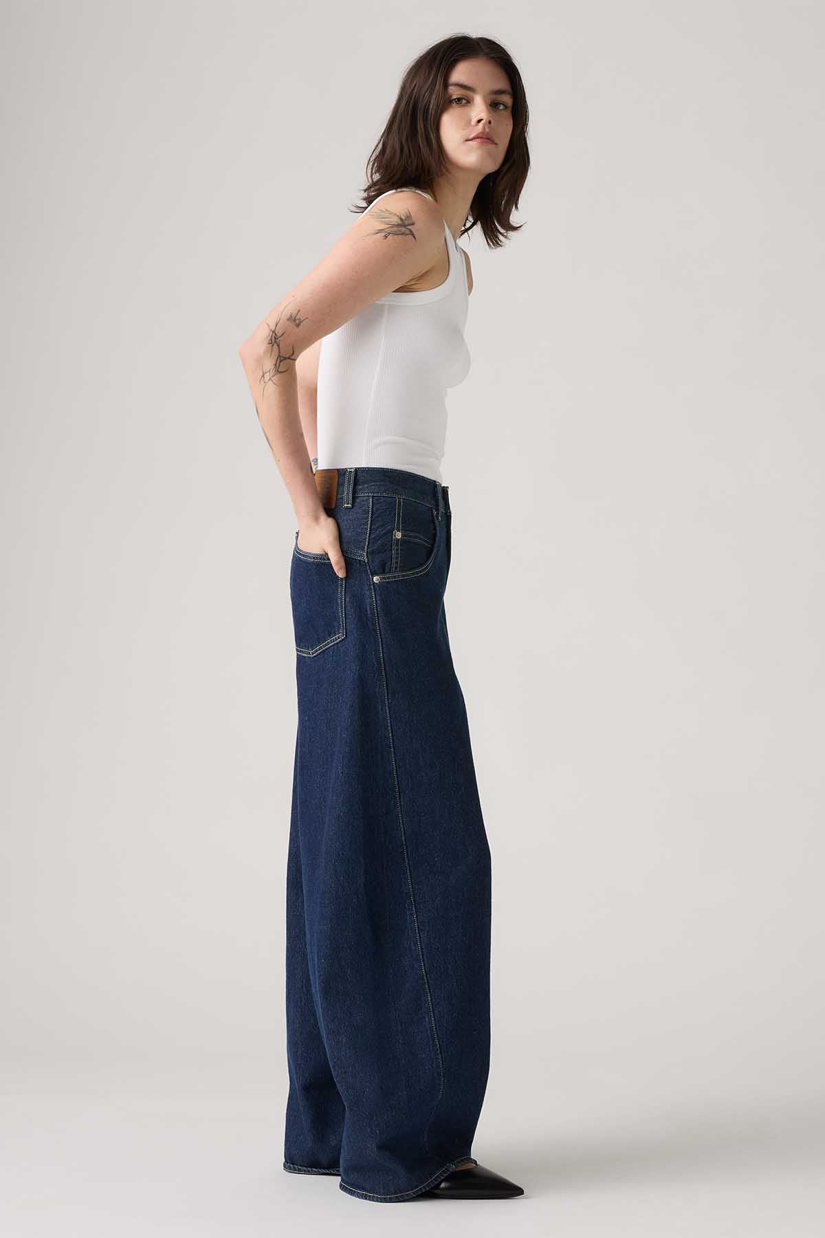 Levi's