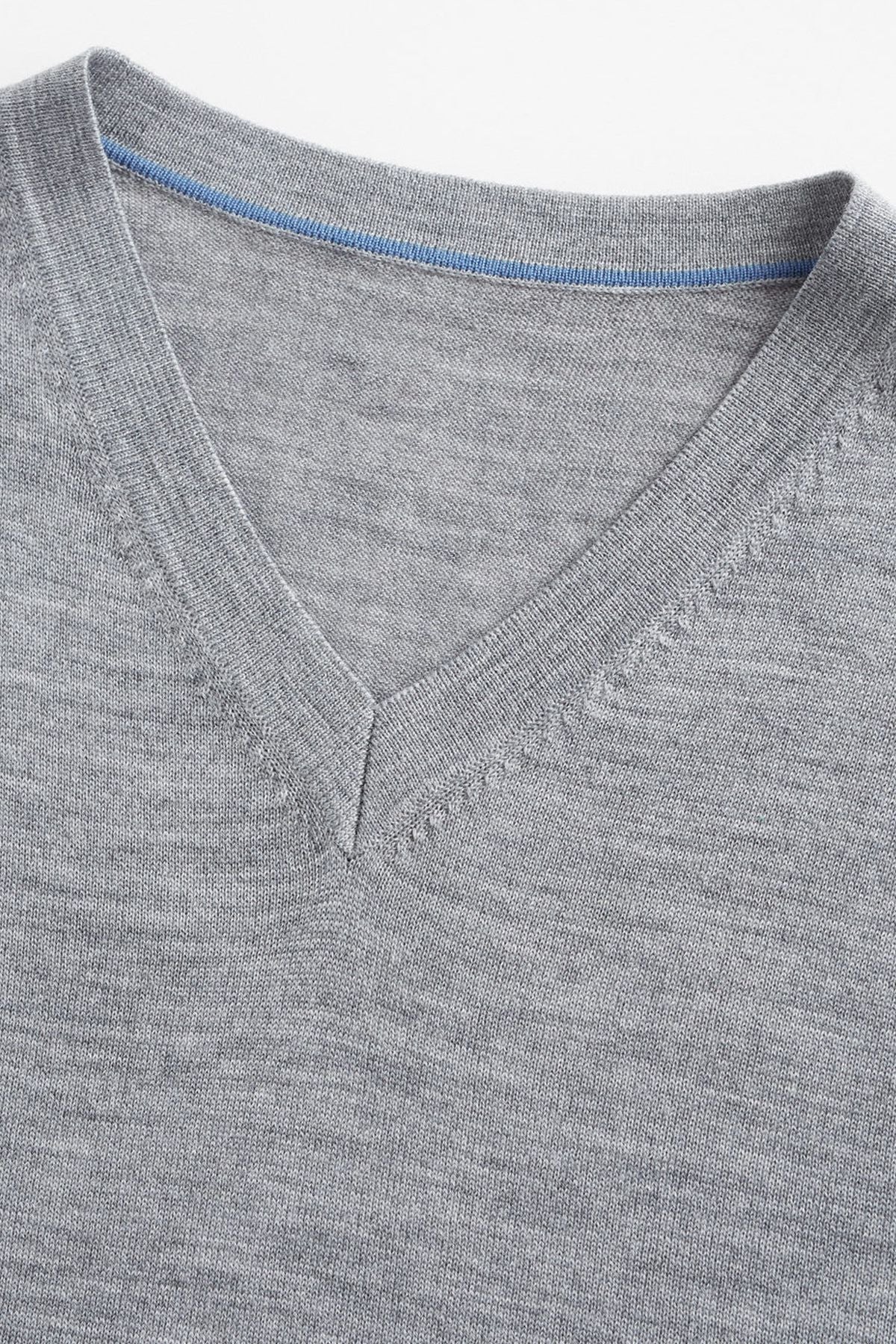 Heather grey sleeveless V-neck knit top with blue crew trim