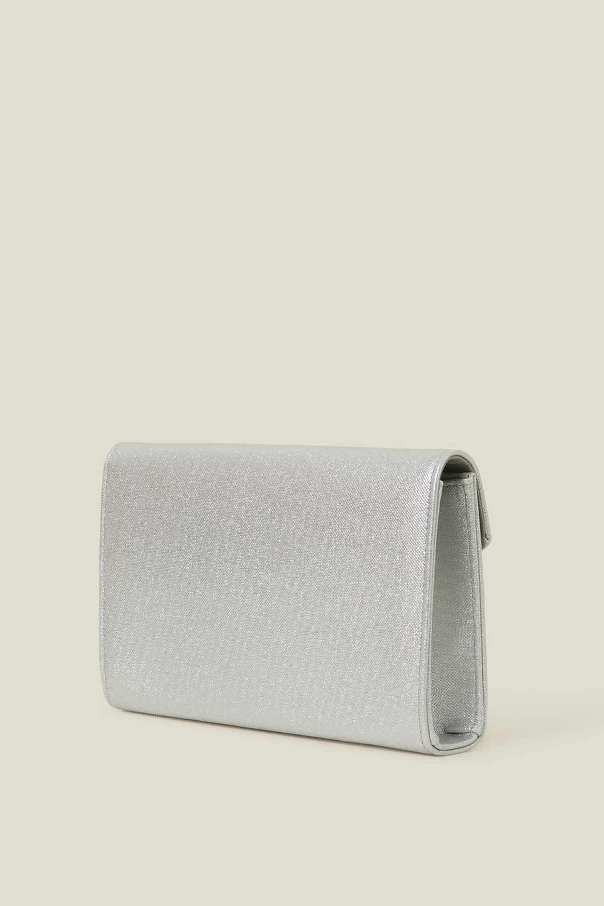 Accessorize - AK Galleria