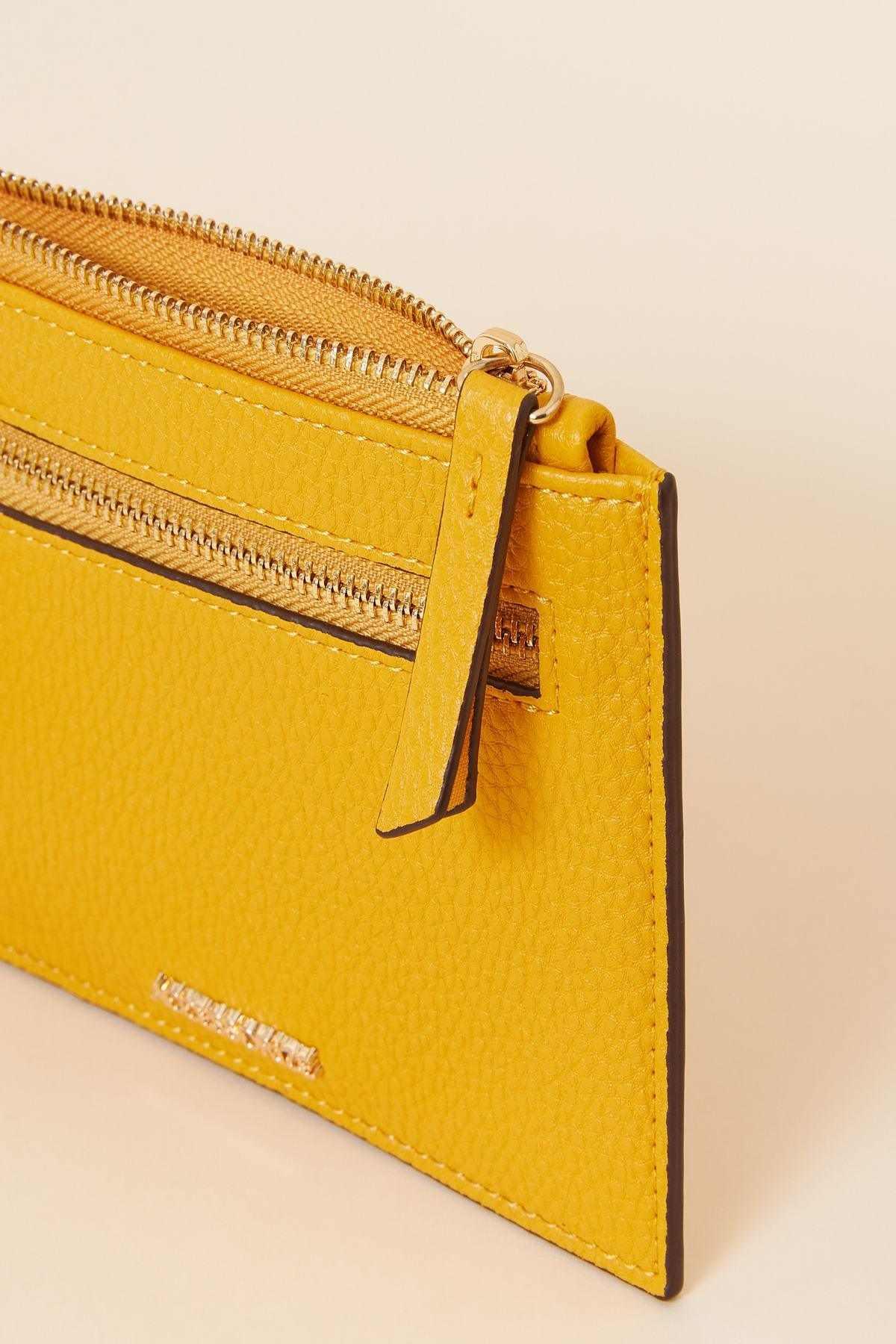 ACCESSORIZE - AK Galleria