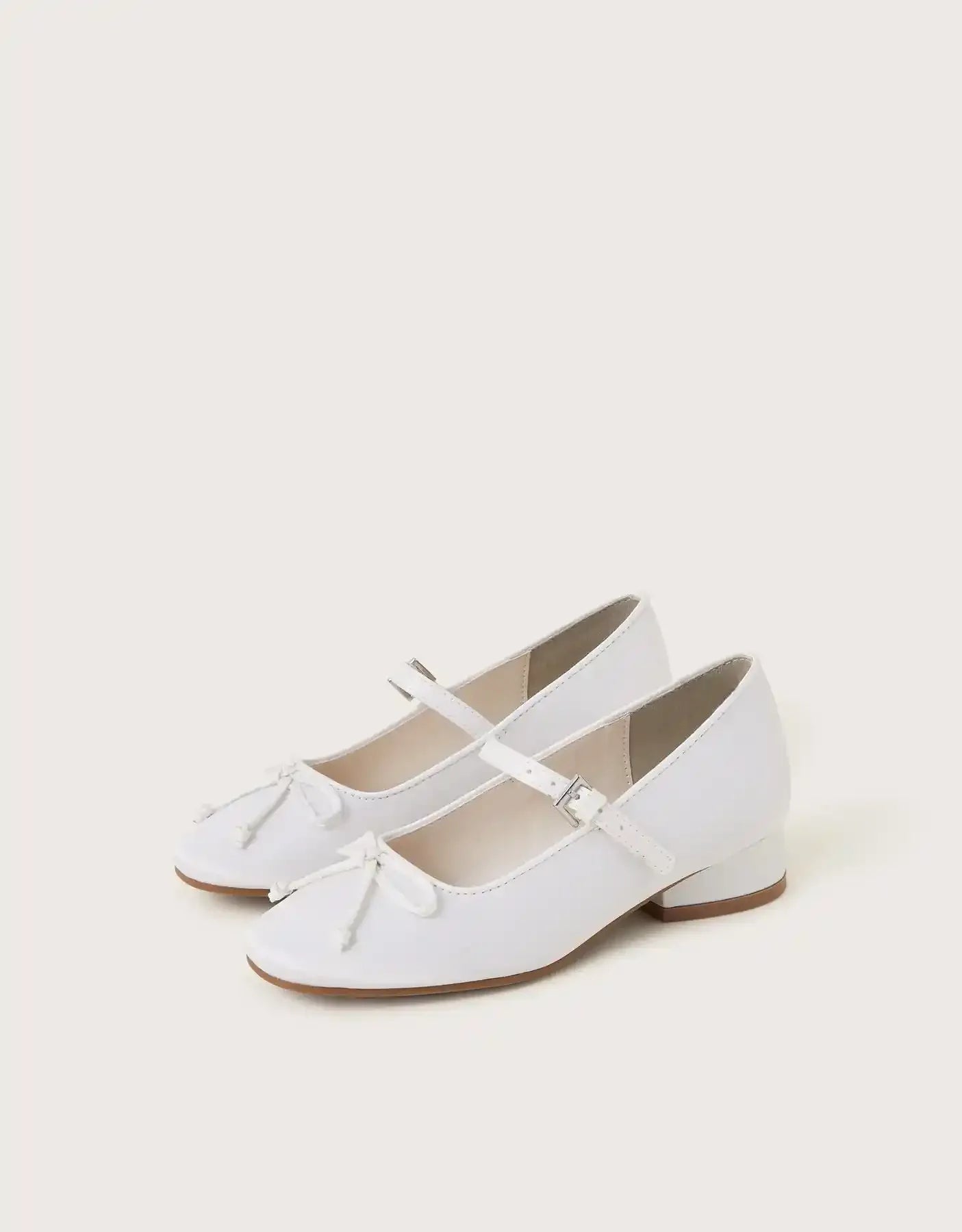 Accessorize - AK Galleria