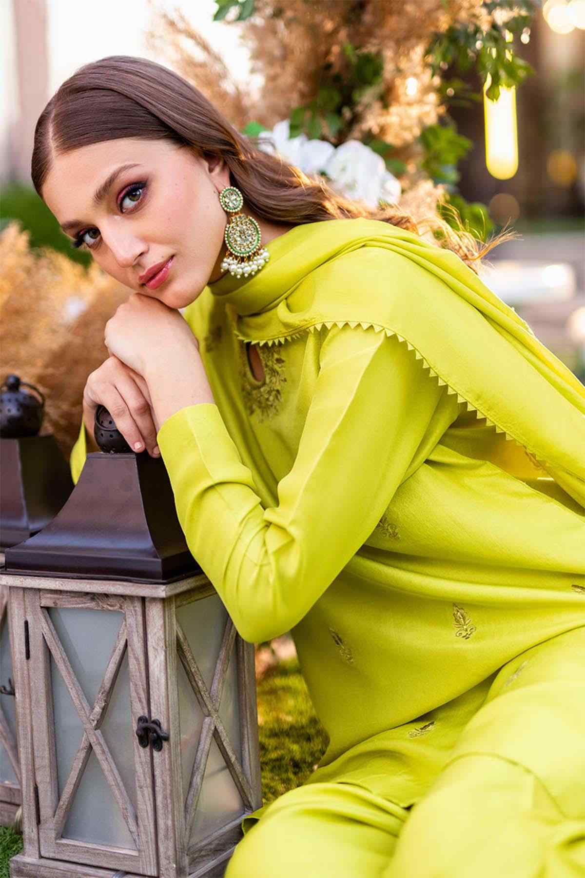 Nimra Kashif - AK Galleria