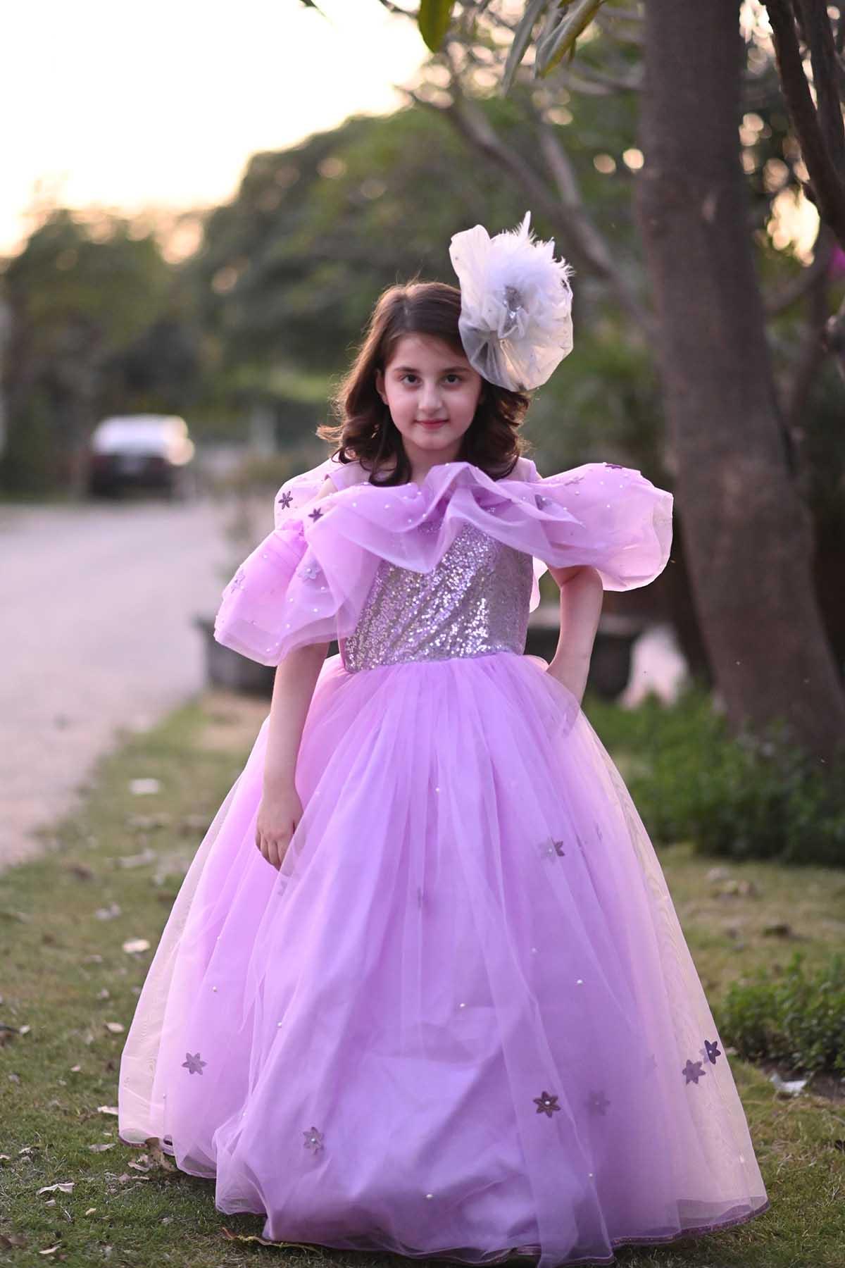 Qurratulain saqib - AK Galleria