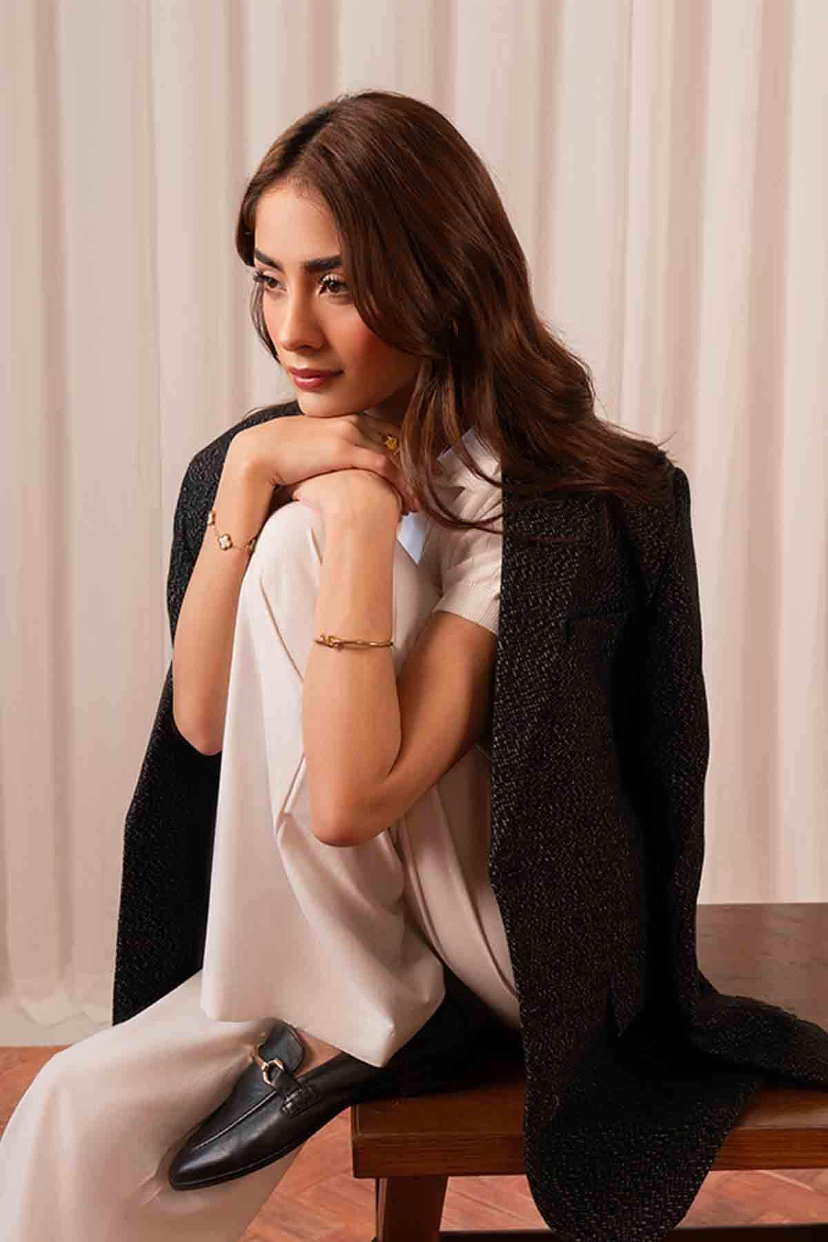 FITTED - AK Galleria