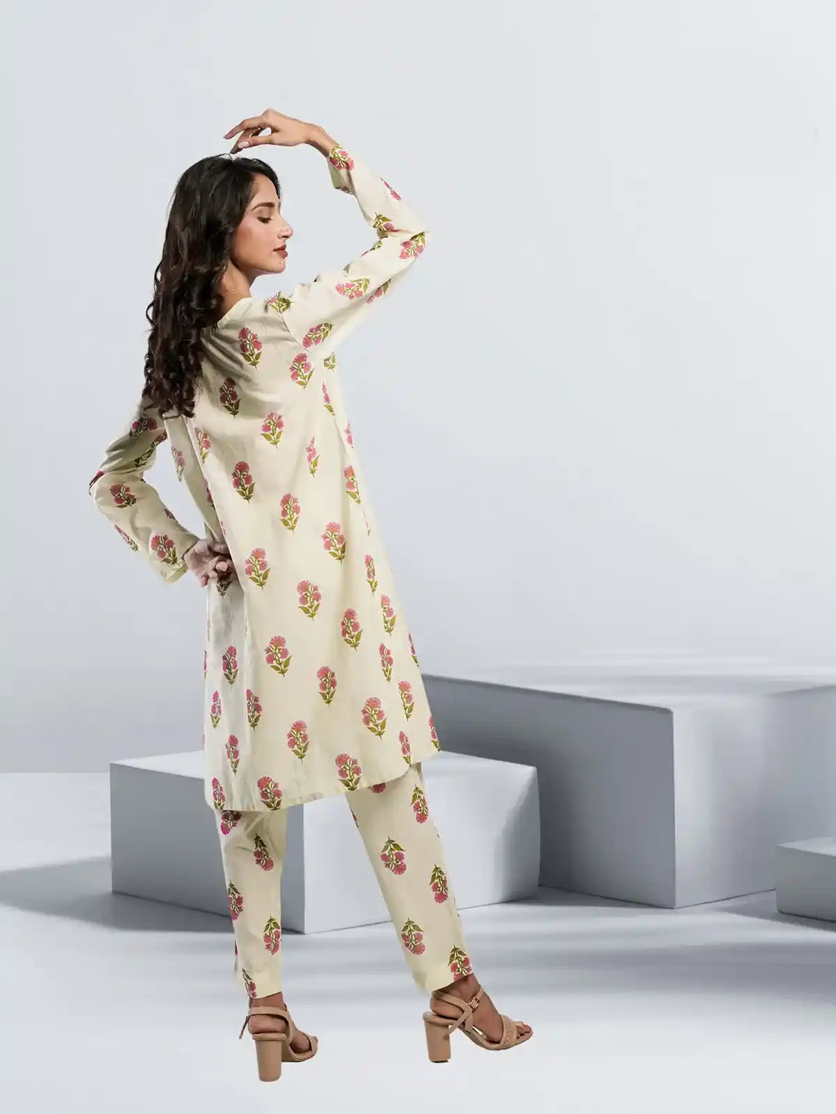Ahlam Closet By safa textile