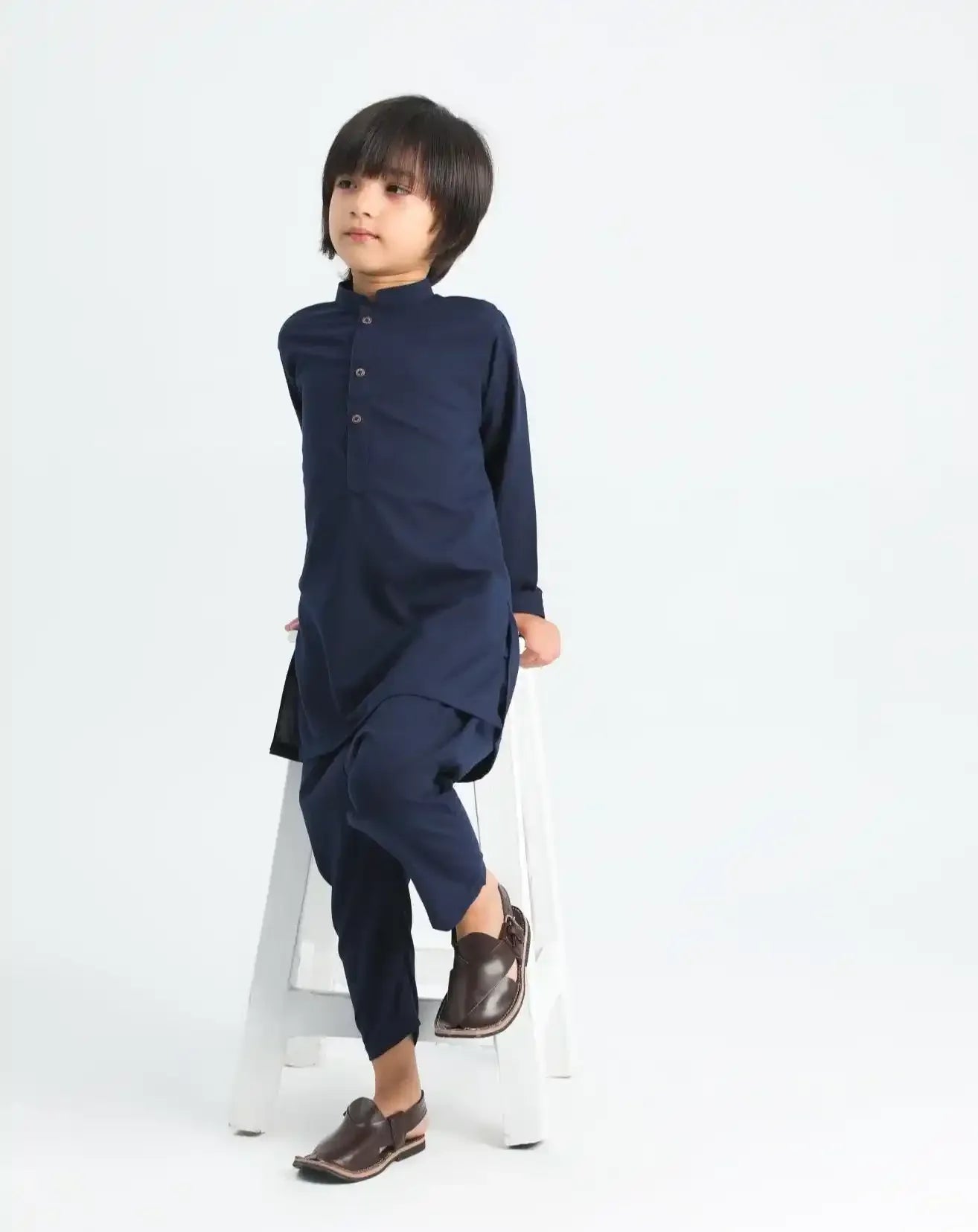 MURAQSH - AK Galleria