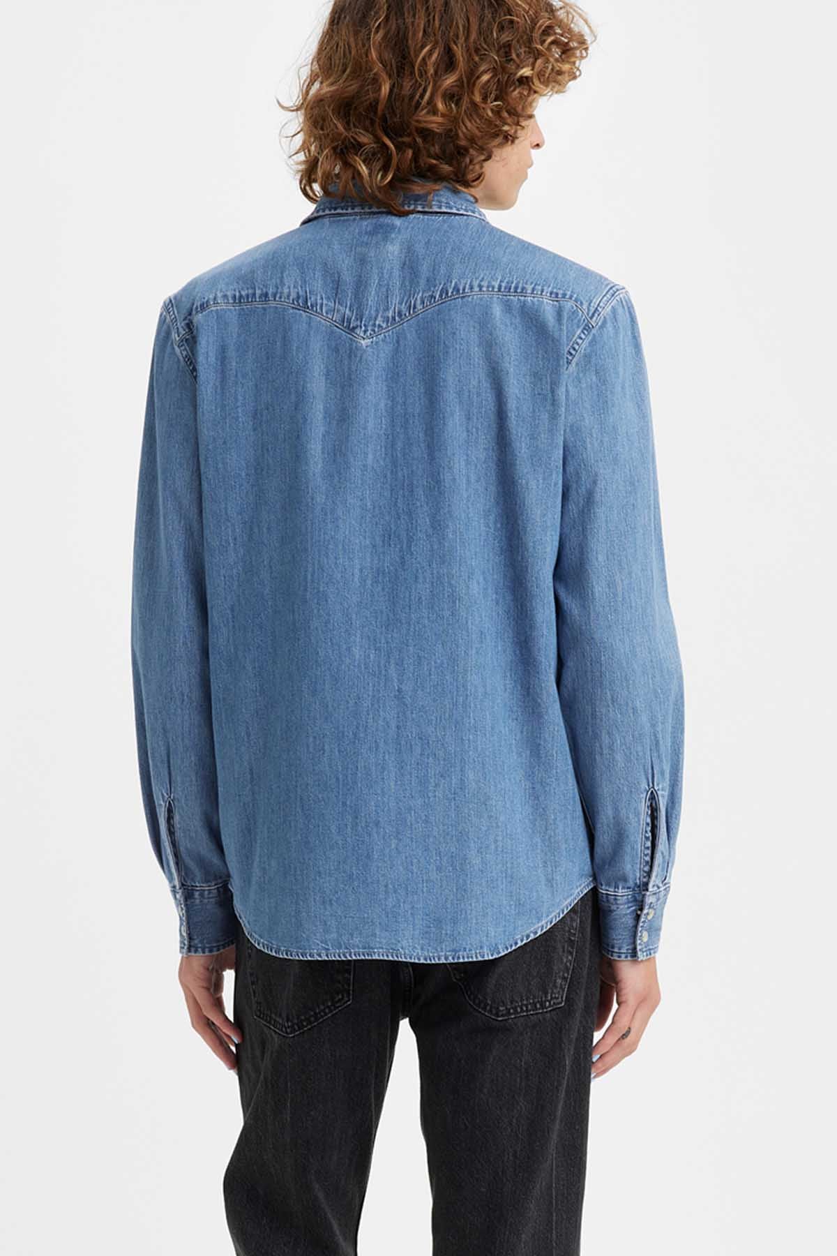 Levi's