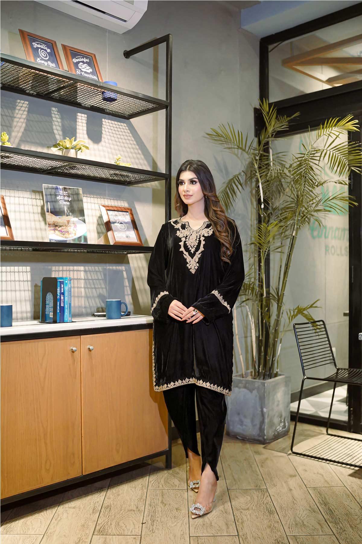 MANAAL ARFEEN