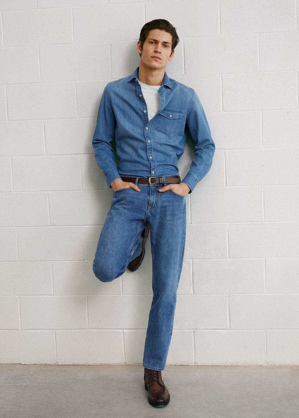MANGO men's medium-blue jeans in relaxed straight fit