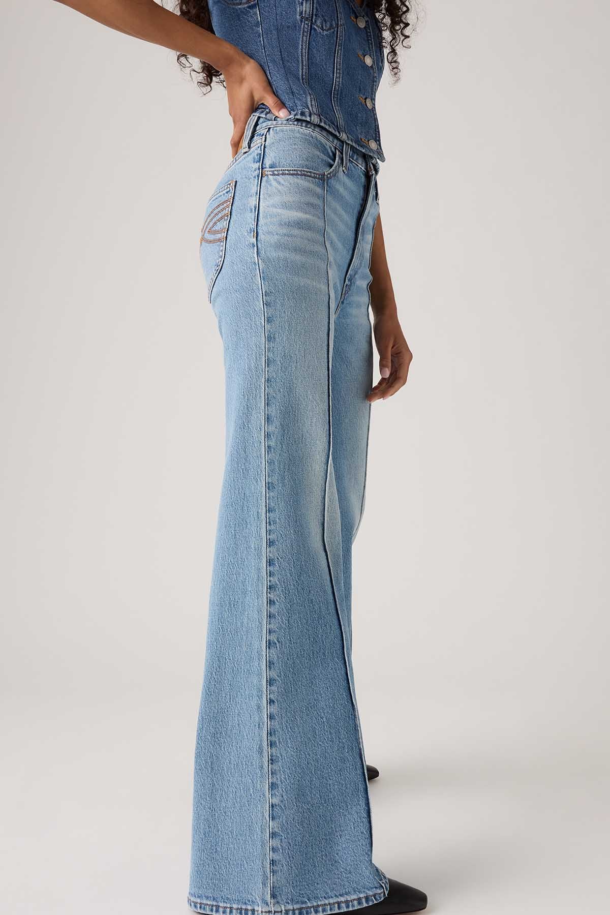 Levi's
