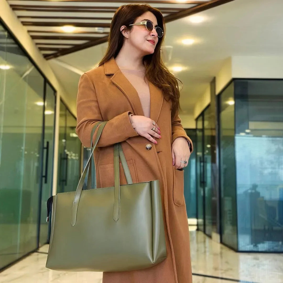 A tailor's son - AK Galleria