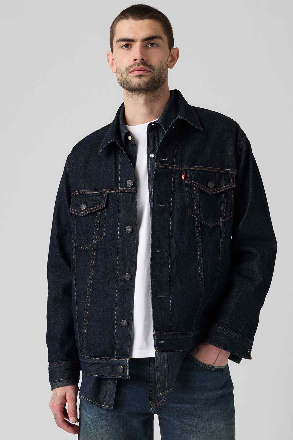 Levi's