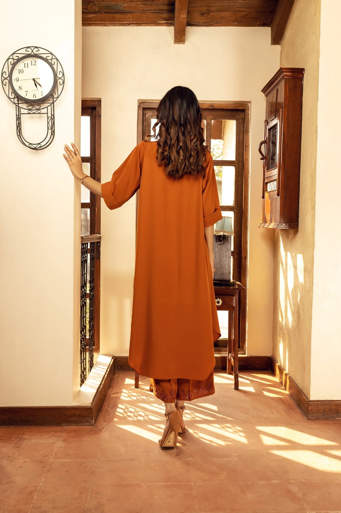 Velour - AK Galleria